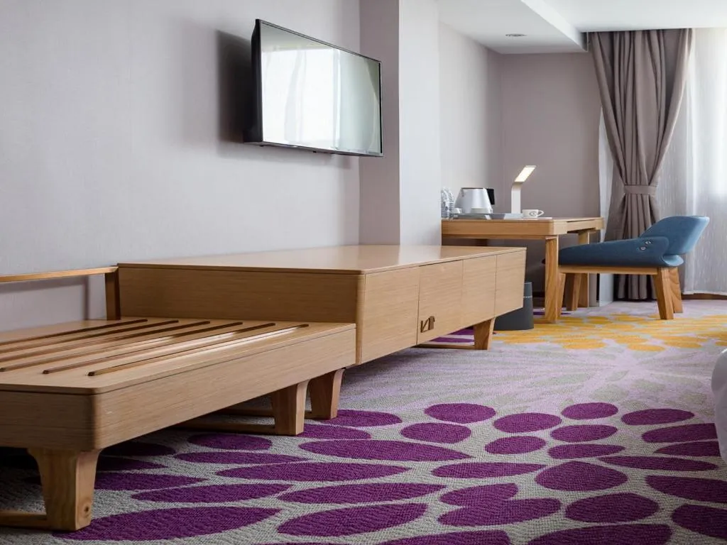 Lavande Hotels·Guangzhou Fangcun Jiaokou Metro Station