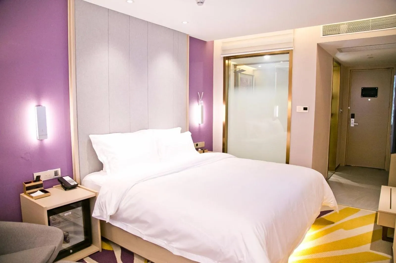 Bed in Lavande Hotels·Shenzhen North Railway Station Longhua Yicheng Center