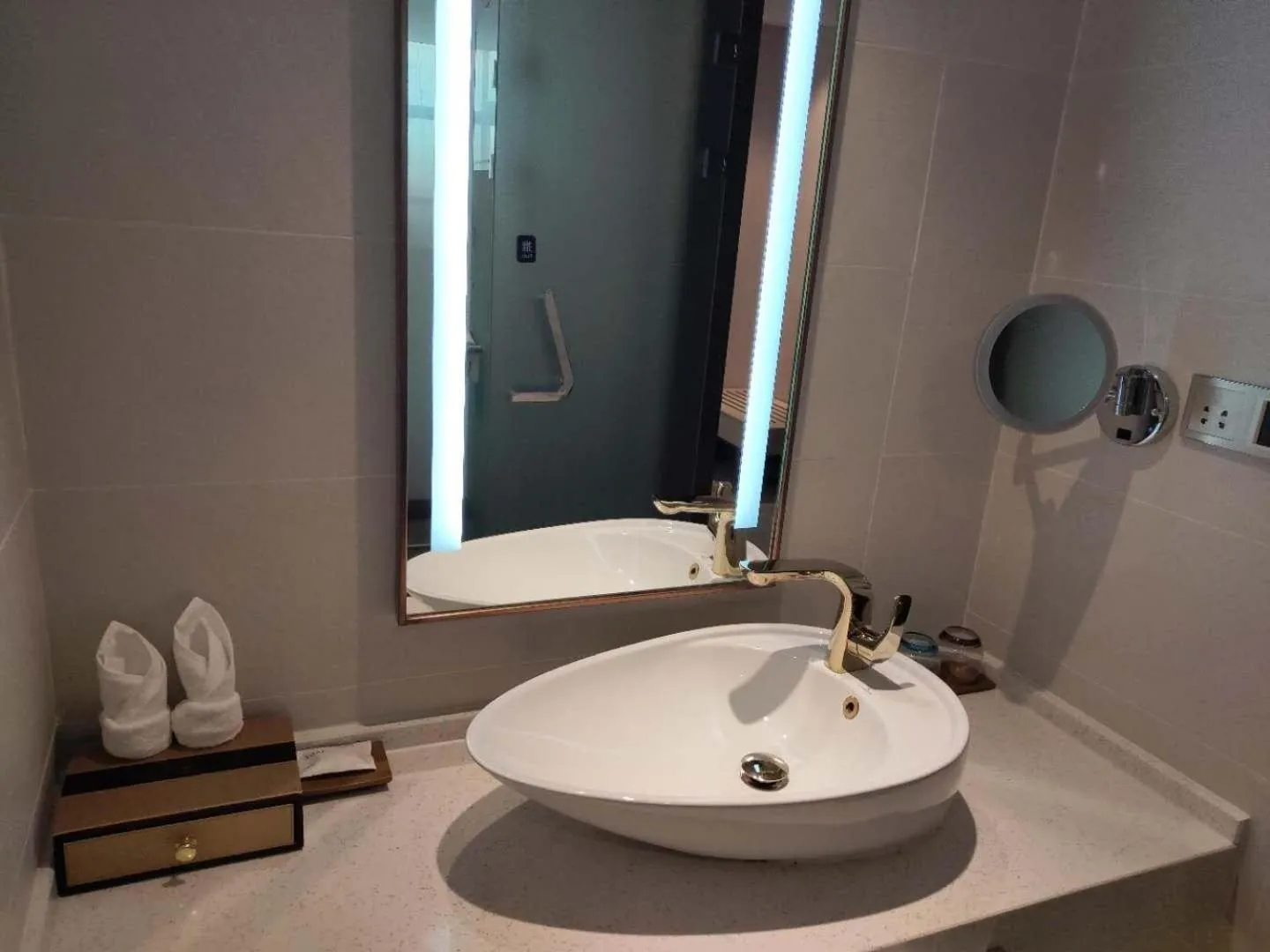 Lavande Hotels·Shenzhen North Railway Station Longhua Yicheng Center