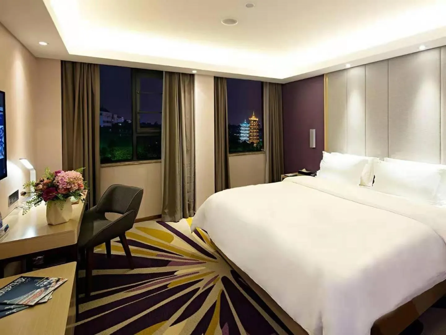 Bed in Lavande Hotels·Guilin Central Square Elephant Trunk Hill Scenic Area