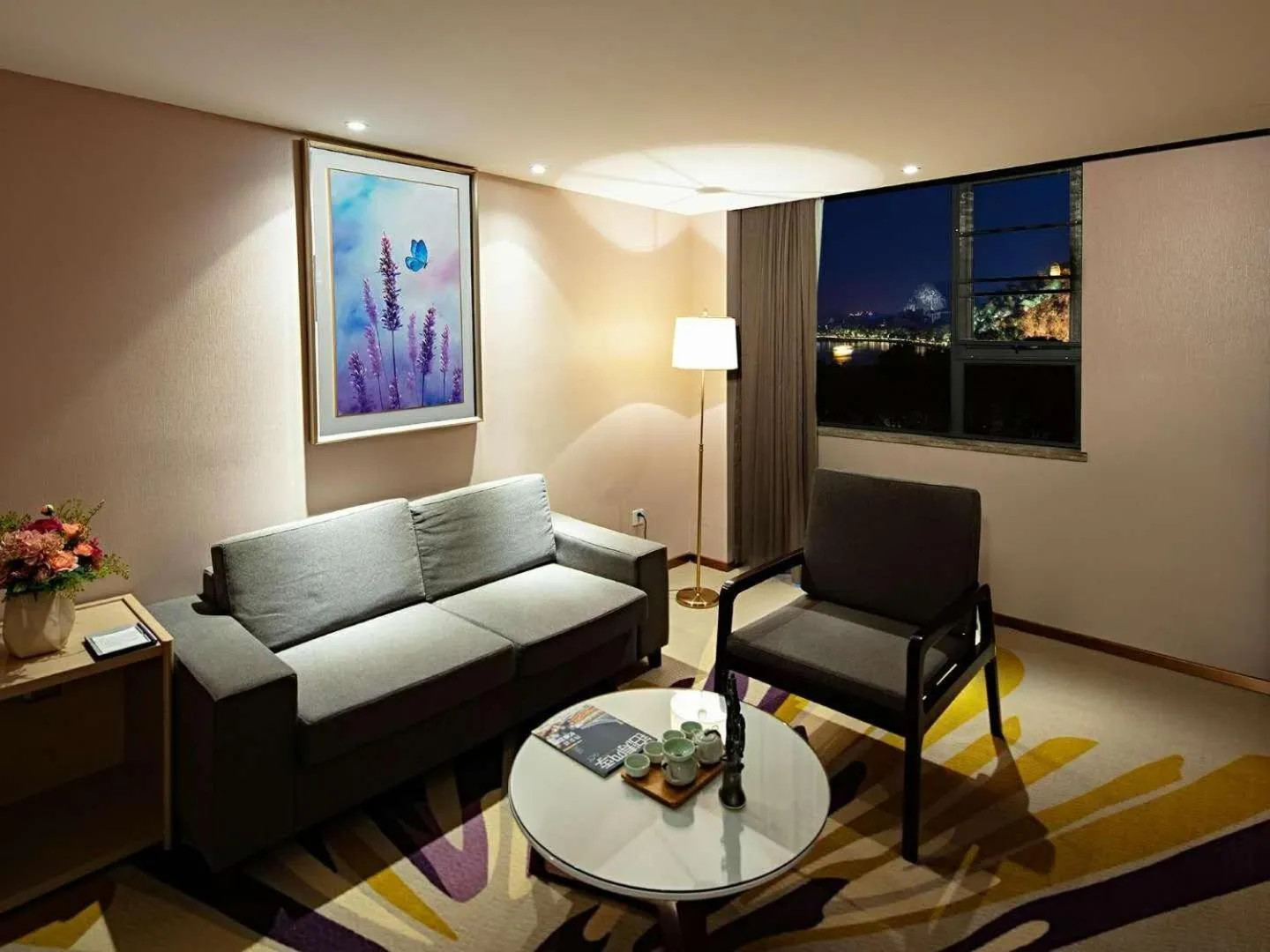 Lavande Hotels·Guilin Central Square Elephant Trunk Hill Scenic Area