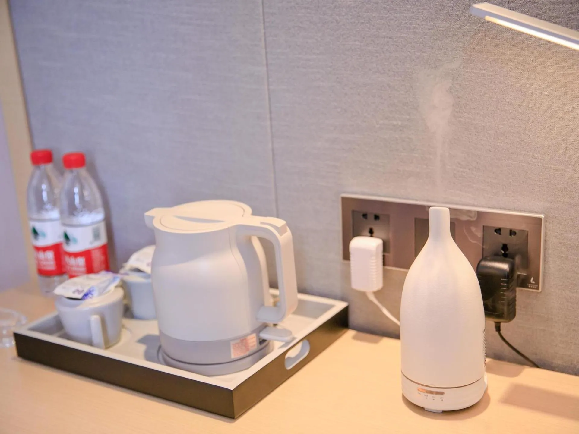 Lavande Hotels·Shenzhen North Railway Station Longhua Bus Terminal