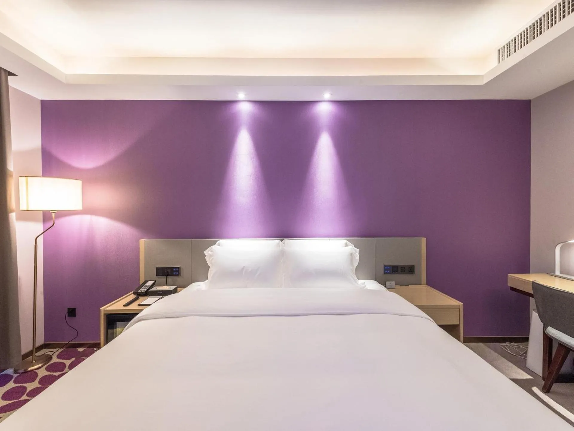 Bed in Lavande Hotels·Foshan Zhoucun Ligang Road Xunfenggang Metro Station