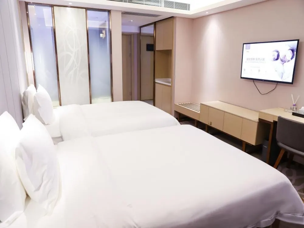 Bed in LAVANDE HOTELS SHENZHEN NORTH STATION LONGHUA FOXCONN HEADQUARTERS