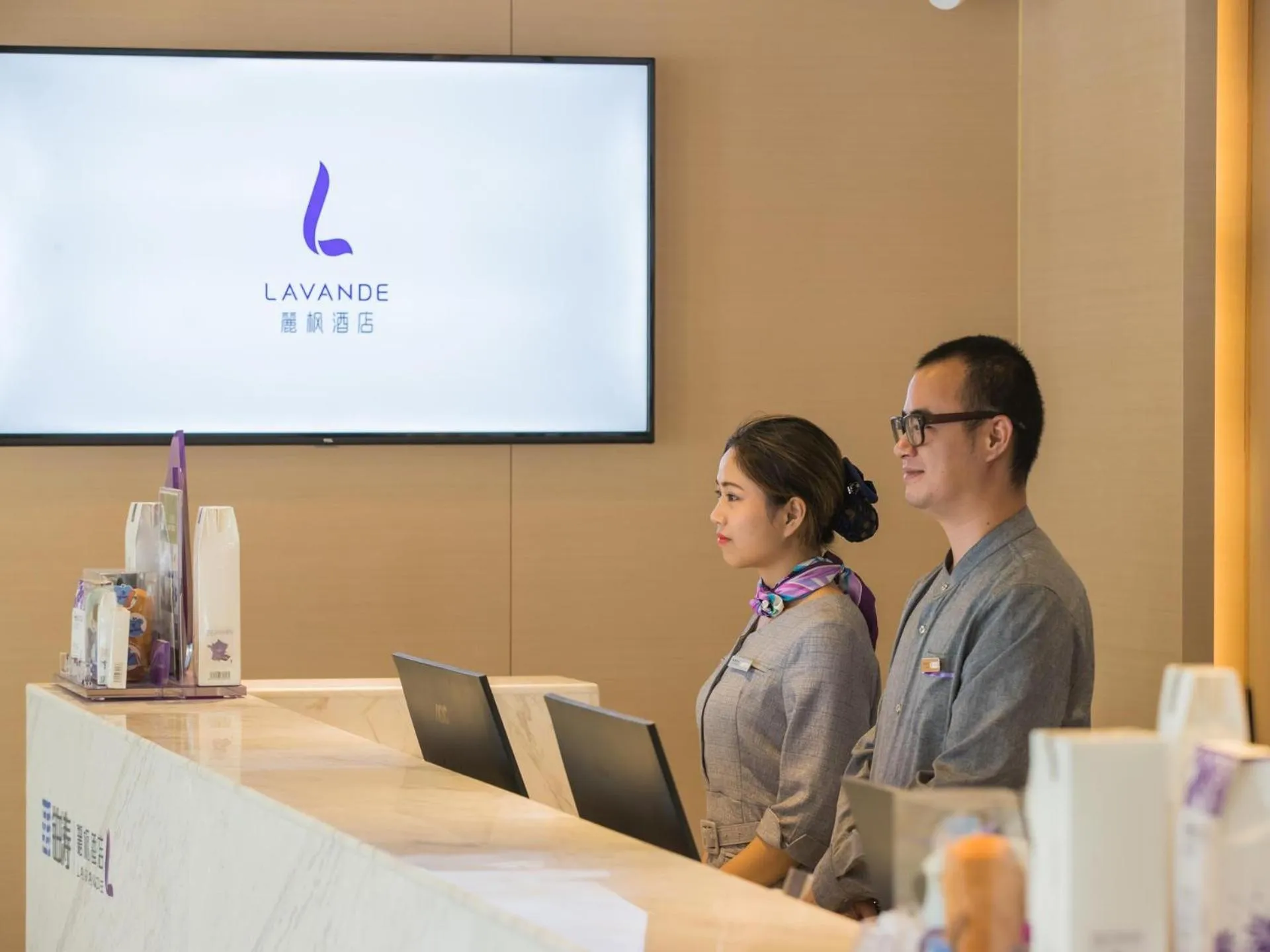 Lavande Hotels·Zhuhai Qinglv Middle Road Opera House