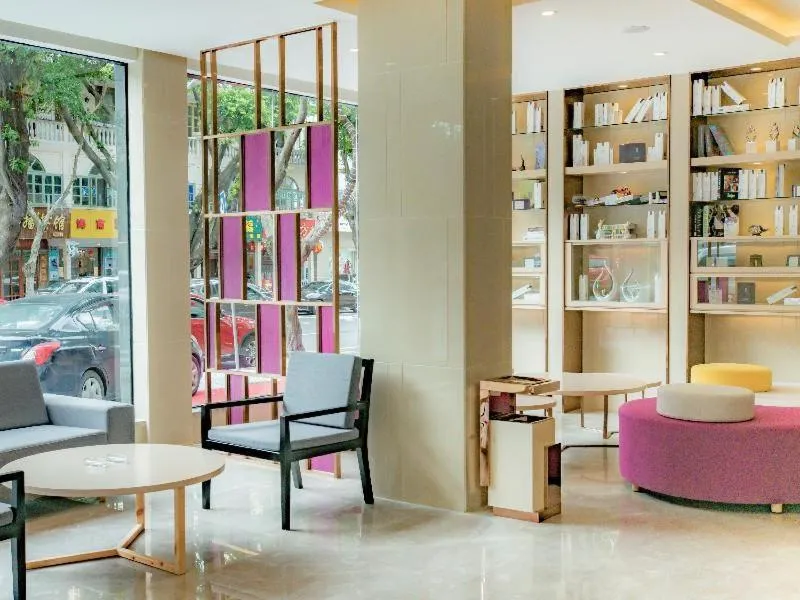 Lavande Hotels·Zhuhai Qinglv Middle Road Opera House