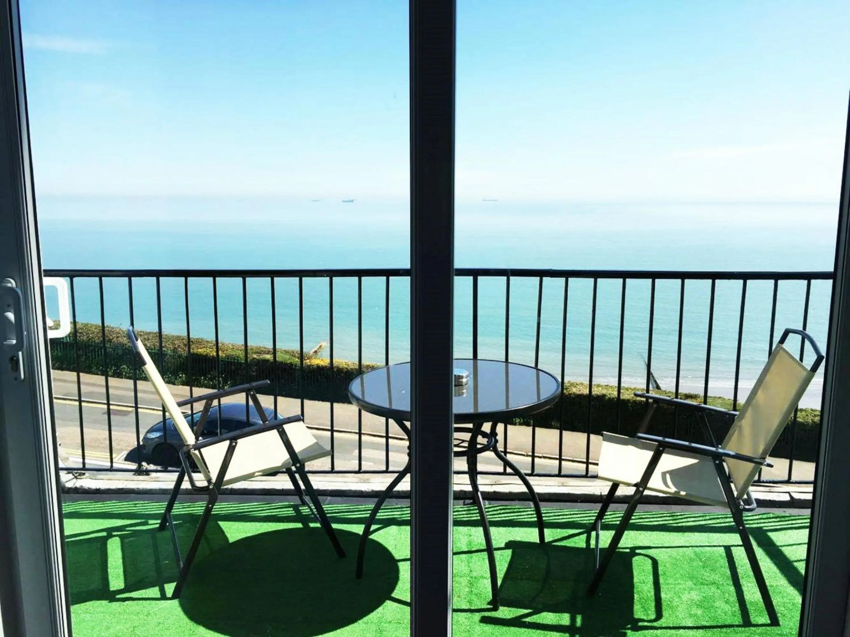 Balcony/Terrace in Harrow Lodge Hotel