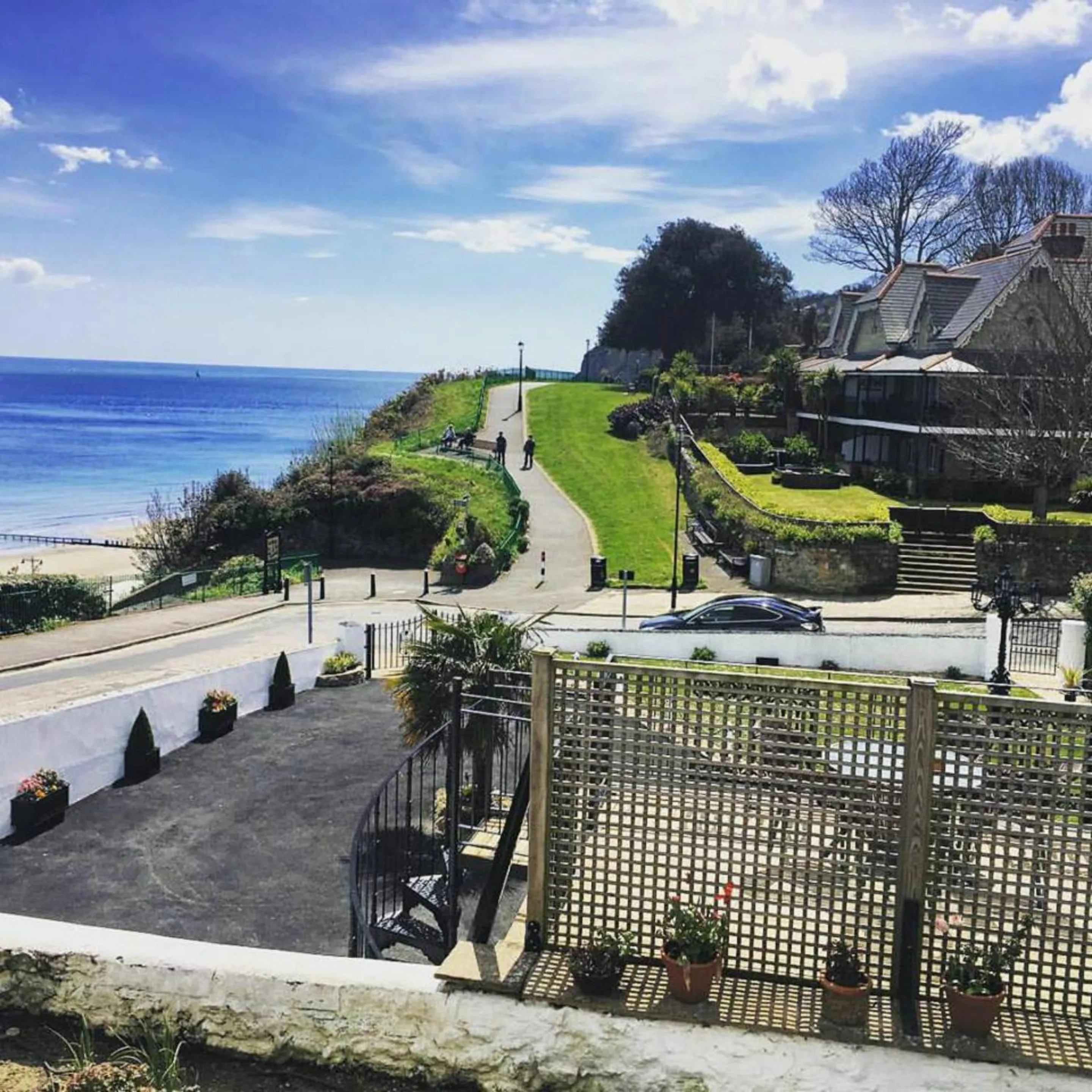 Neighbourhood in Harrow Lodge Hotel