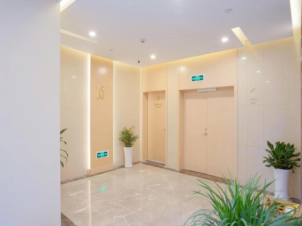 Lavande Hotels·Nanjing South of Olympic Stadium Daishan New Town