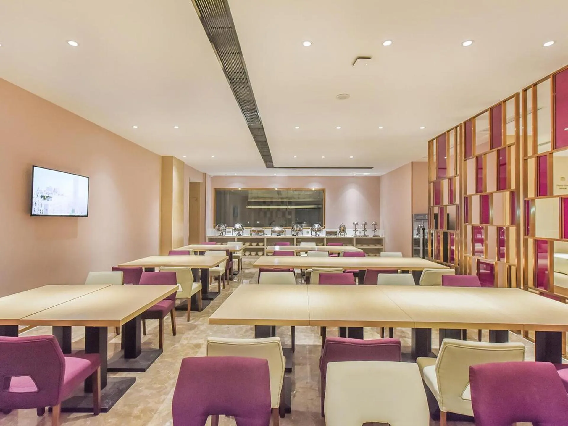 Lavande Hotel Chongqing Nanping Pedestrian Street Convention and Exhibition Center