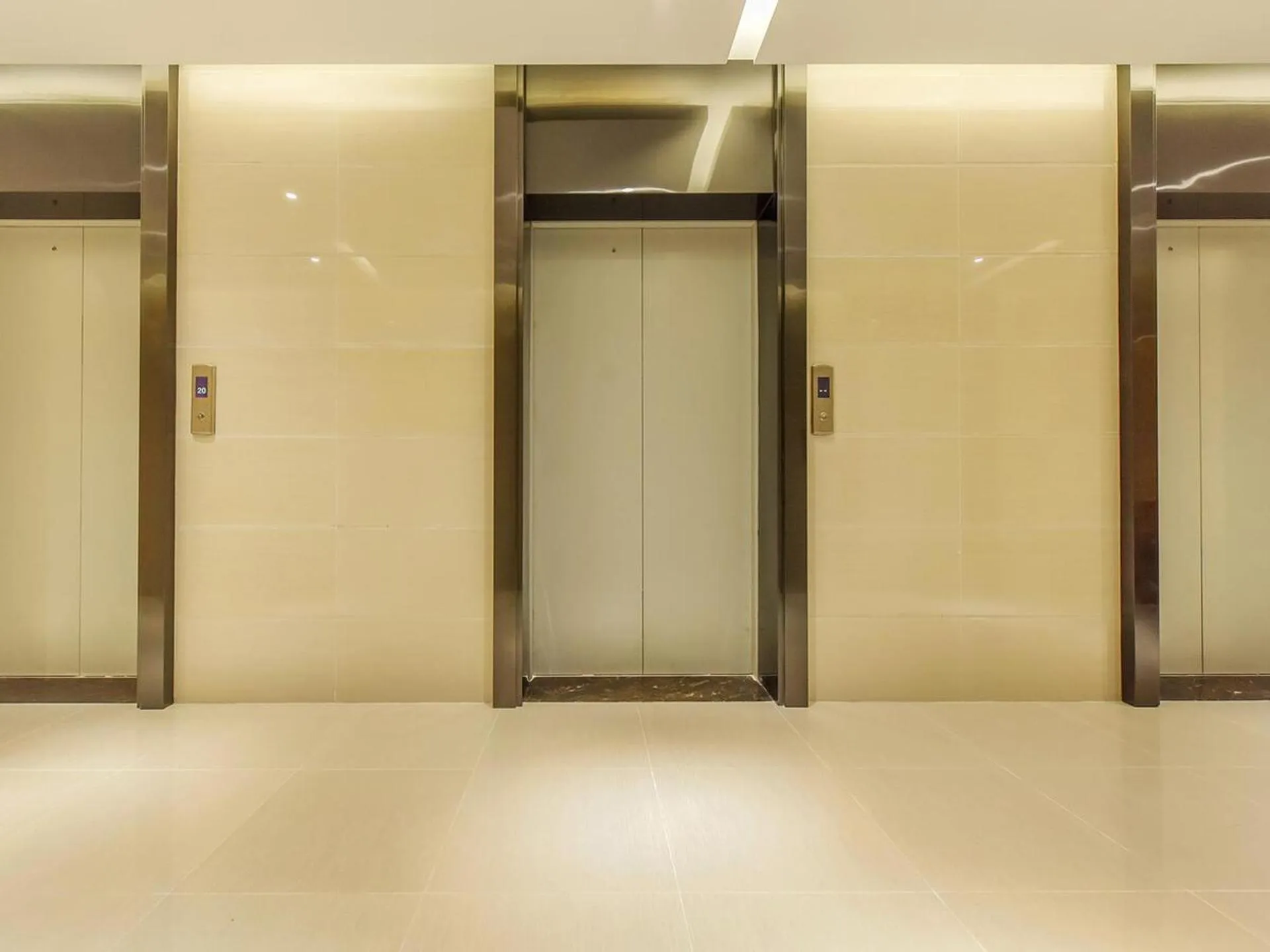 Lavande Hotel Chongqing Nanping Pedestrian Street Convention and Exhibition Center