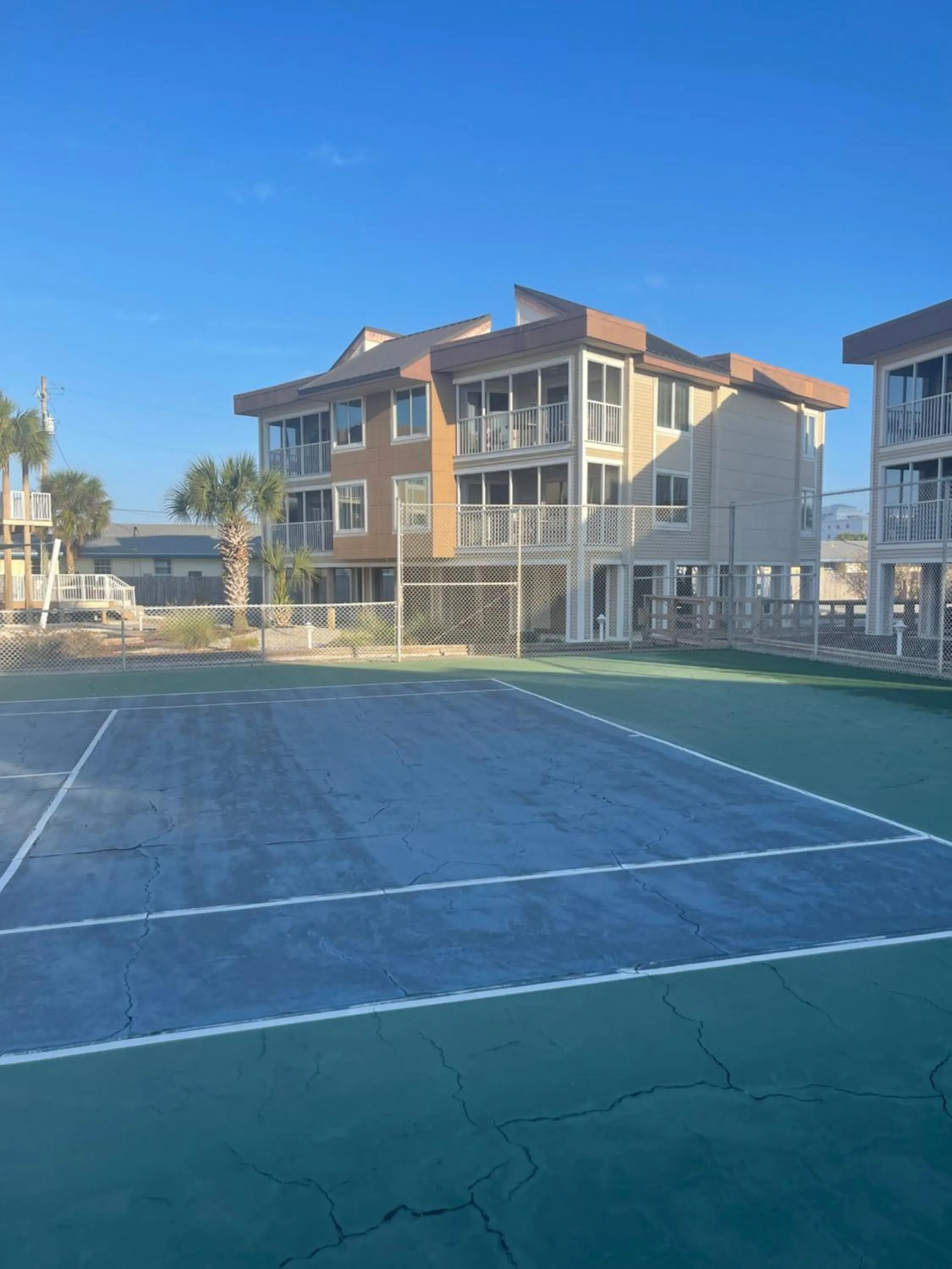 Tennis court in GetAways at Soundside Holiday Beach Resort