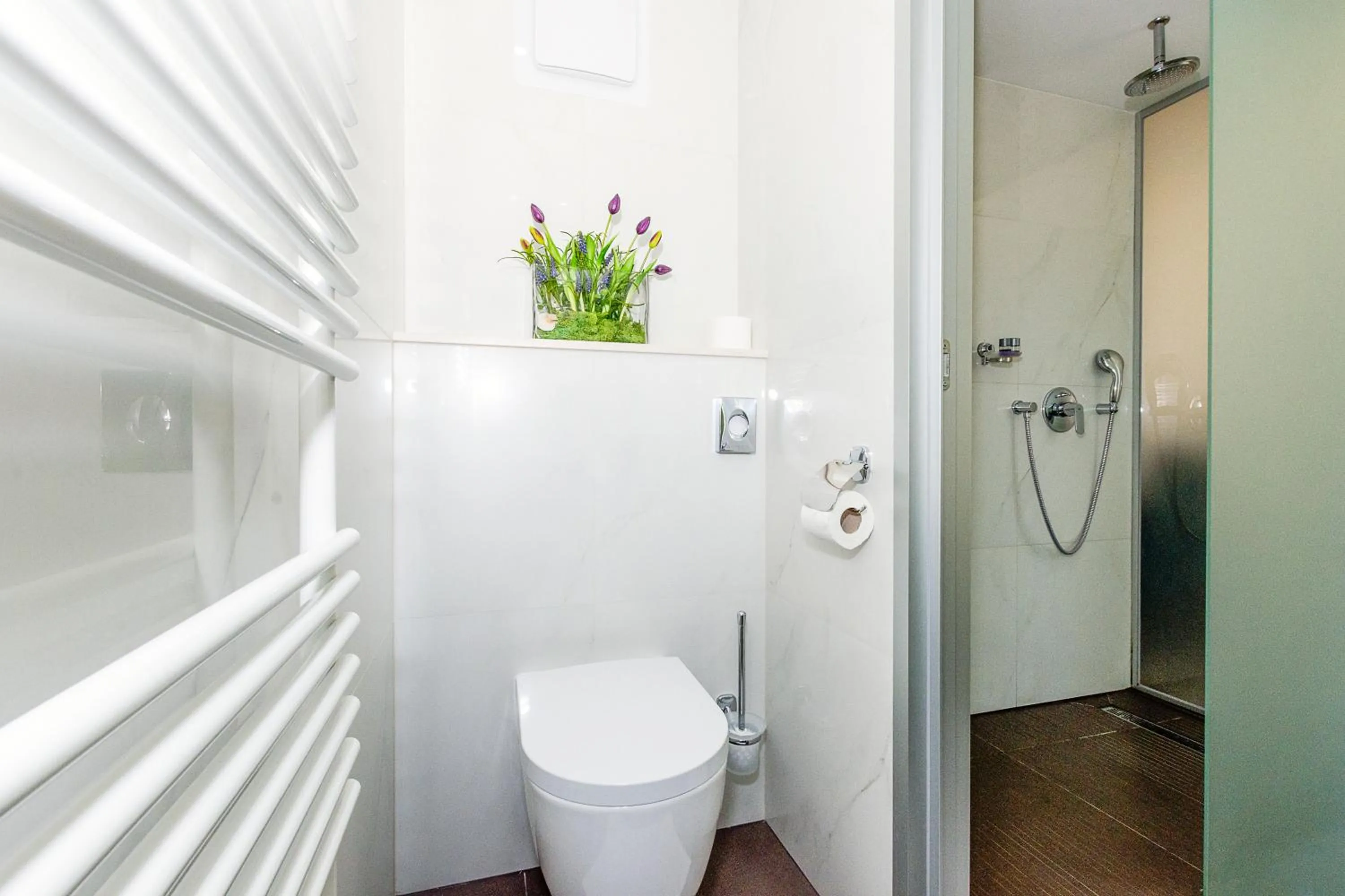 Toilet in Hotel Marul