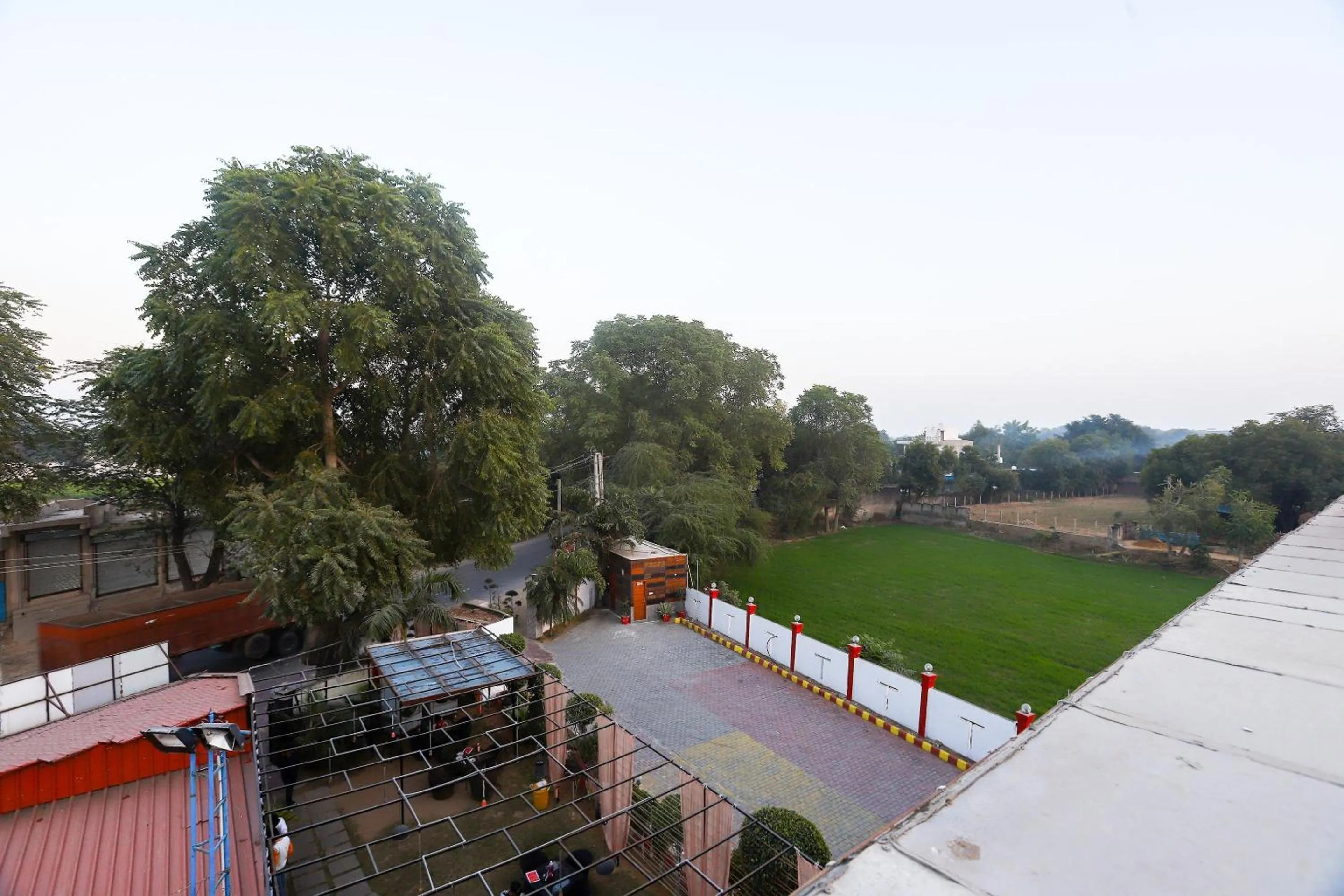 Facade/entrance in Hotel O King Villa's