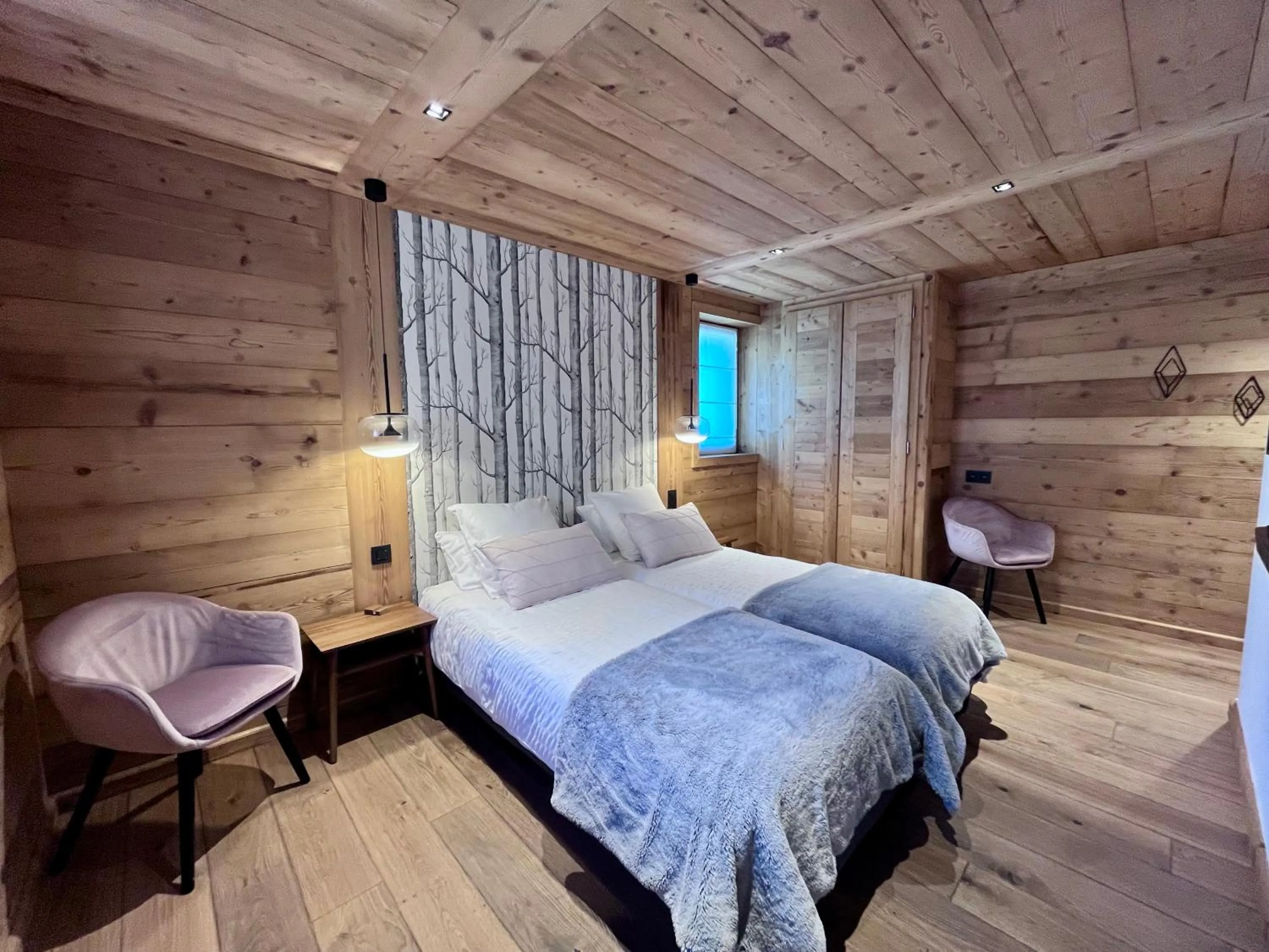Photo of the whole room, Bed in Chalet Téléporté