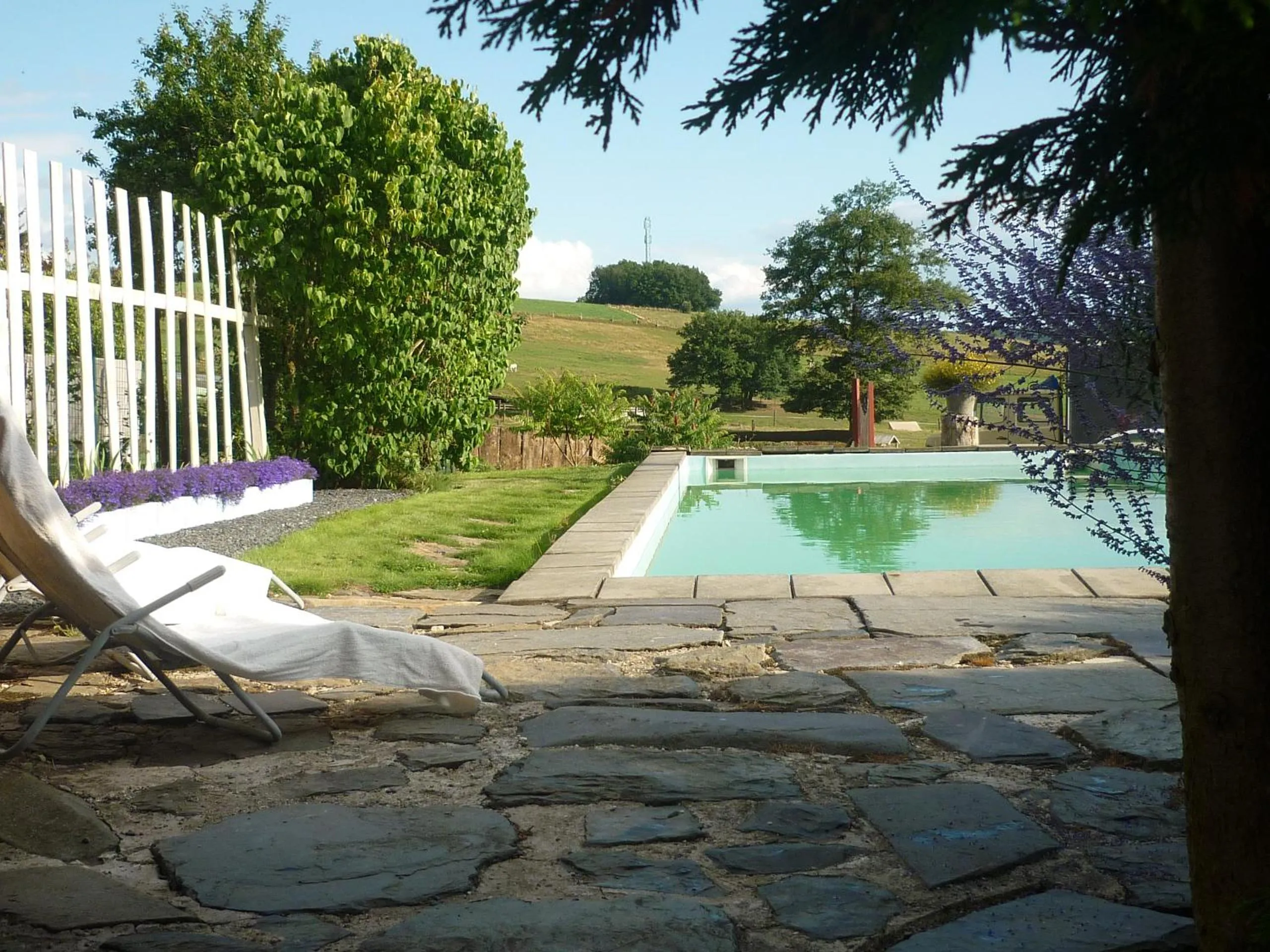 Property building in La Vie en Rose hotel