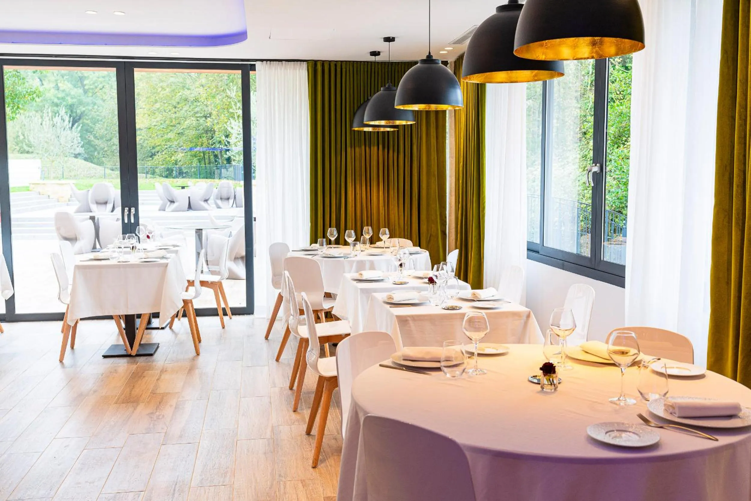 Restaurant/places to eat in Le Moulin des Marais