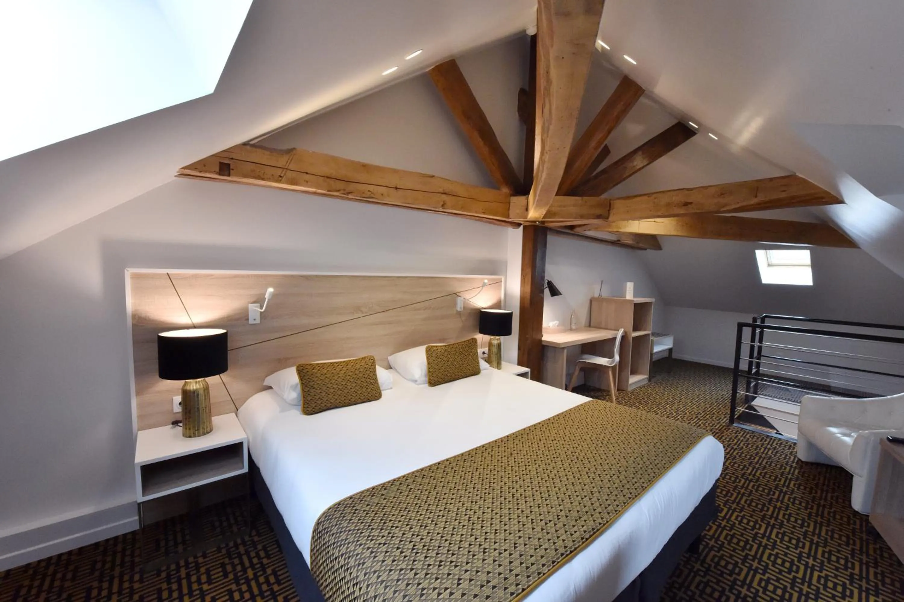 Bedroom, Bed in Le Moulin des Marais