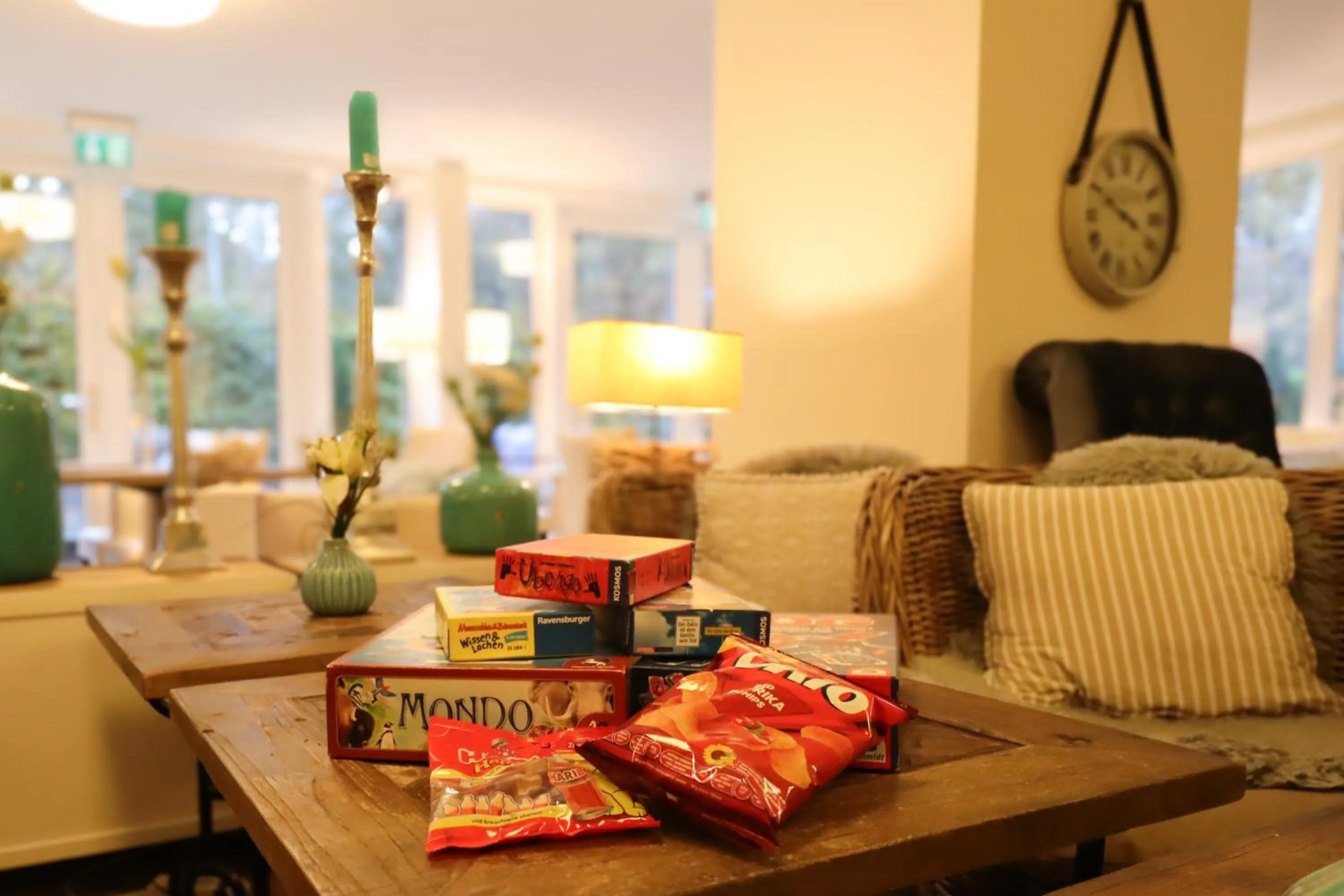 Communal lounge/ TV room in Das Frühstückshotel Sankt Peter-Ording