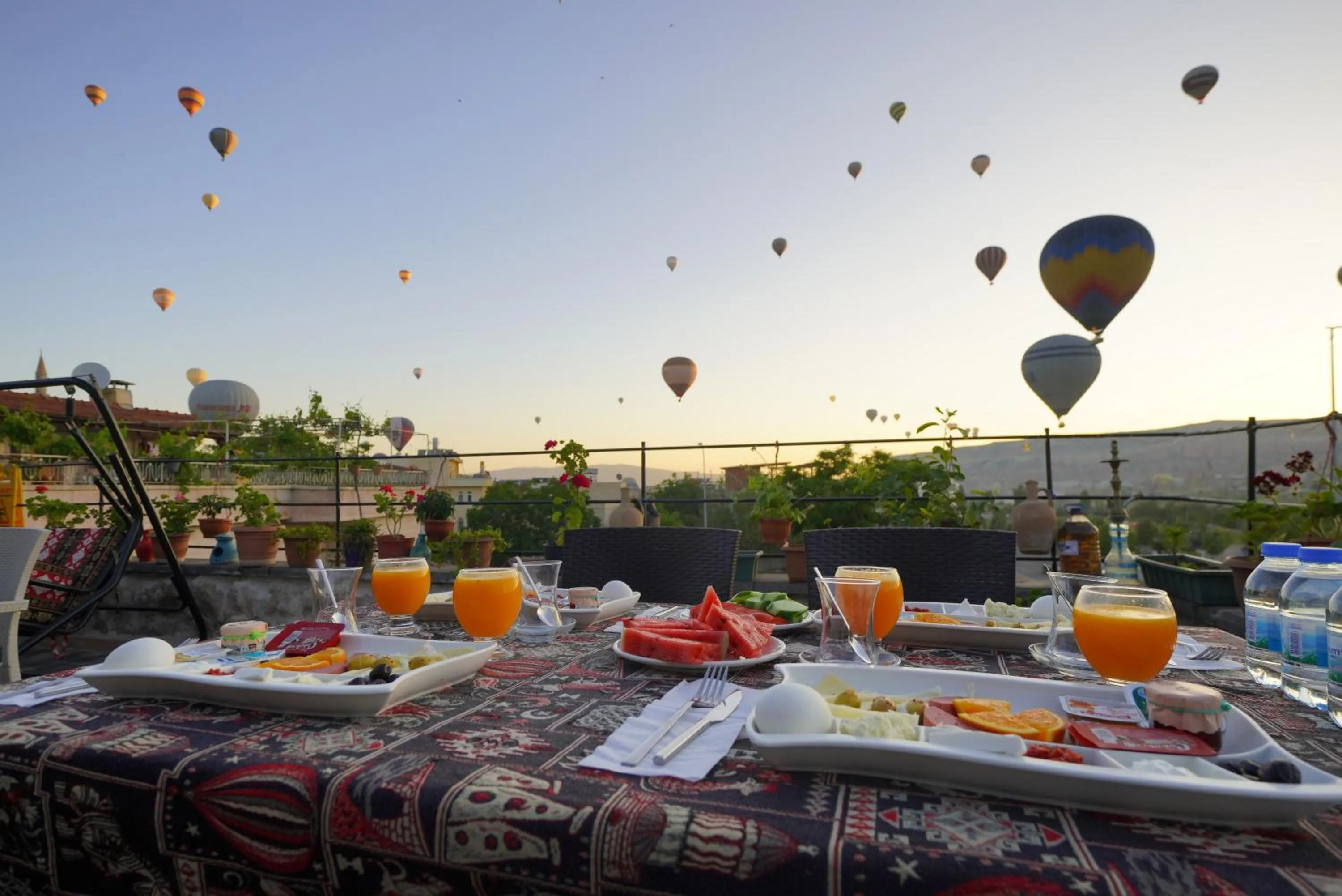 Food in Lucky Luke Stone House