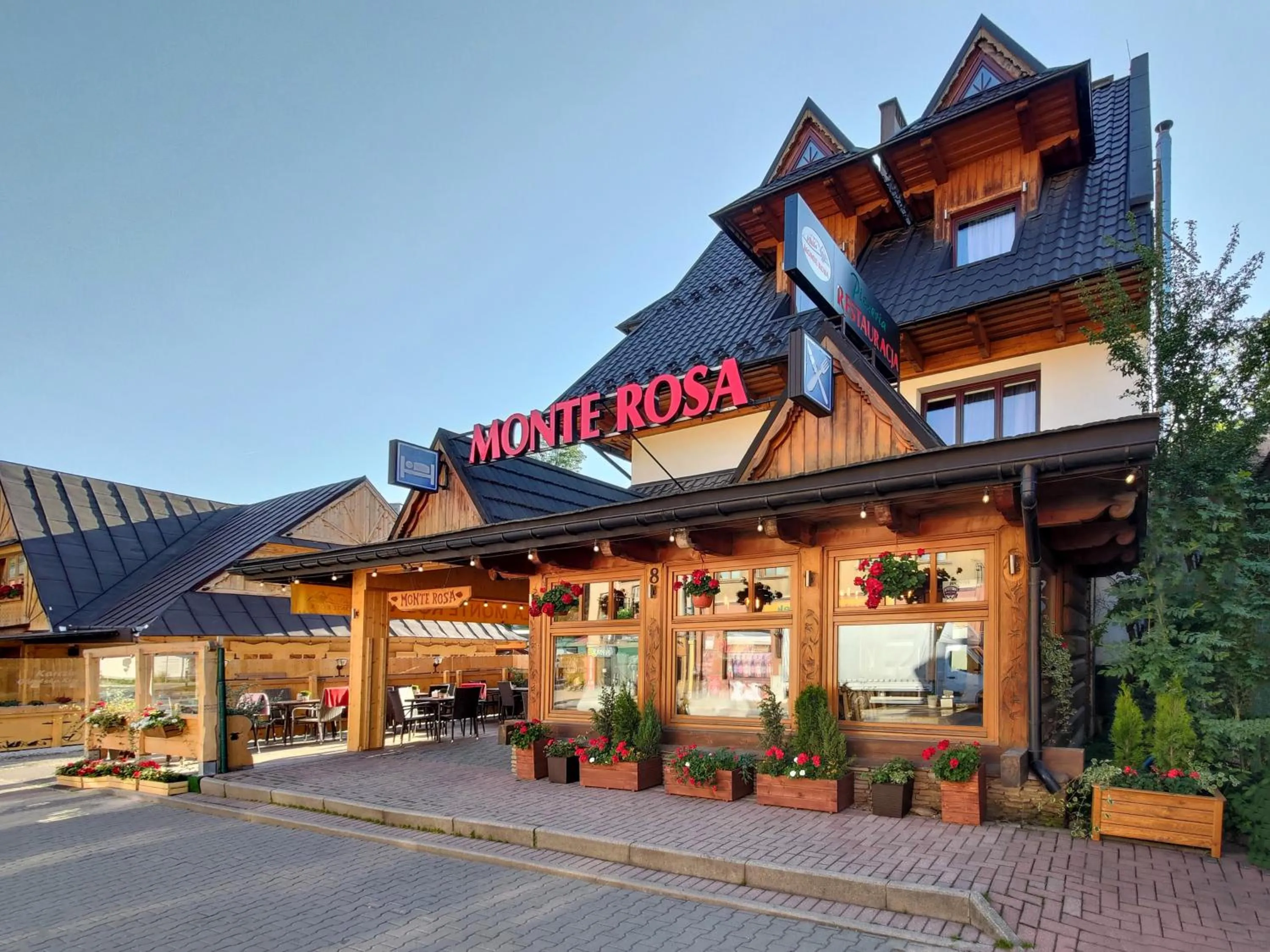 Facade/entrance in Willa Monte Rosa