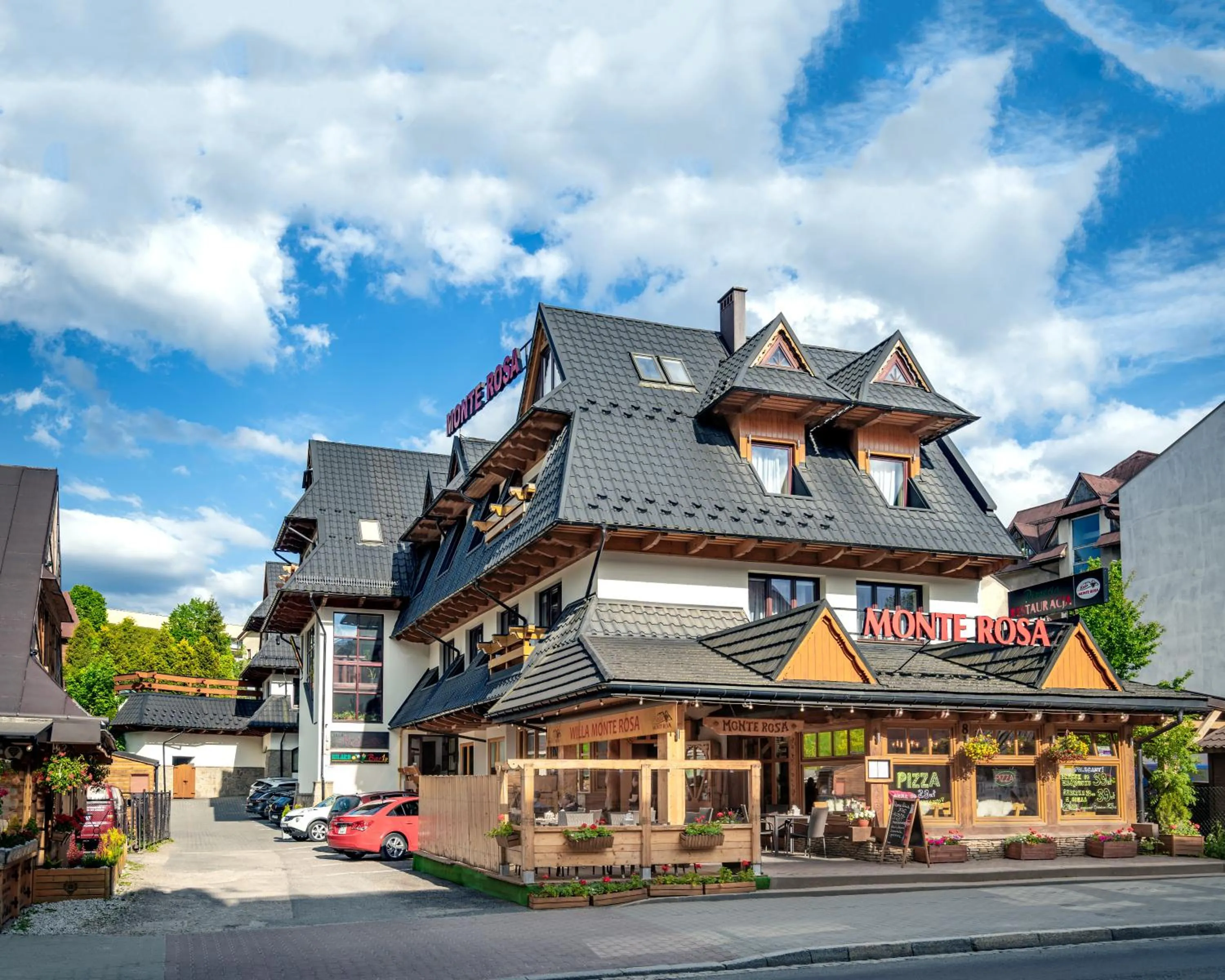 Property building in Willa Monte Rosa