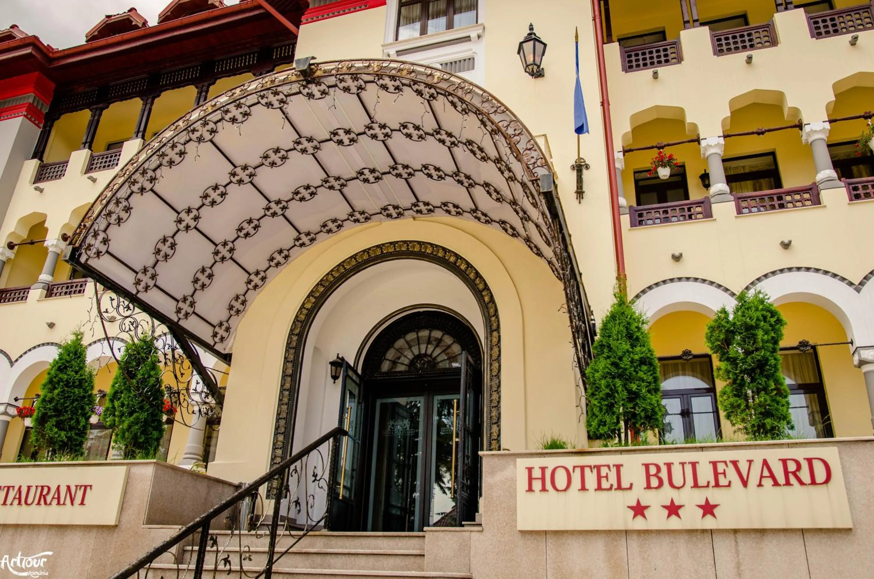Facade/entrance in Hotel Bulevard Predeal
