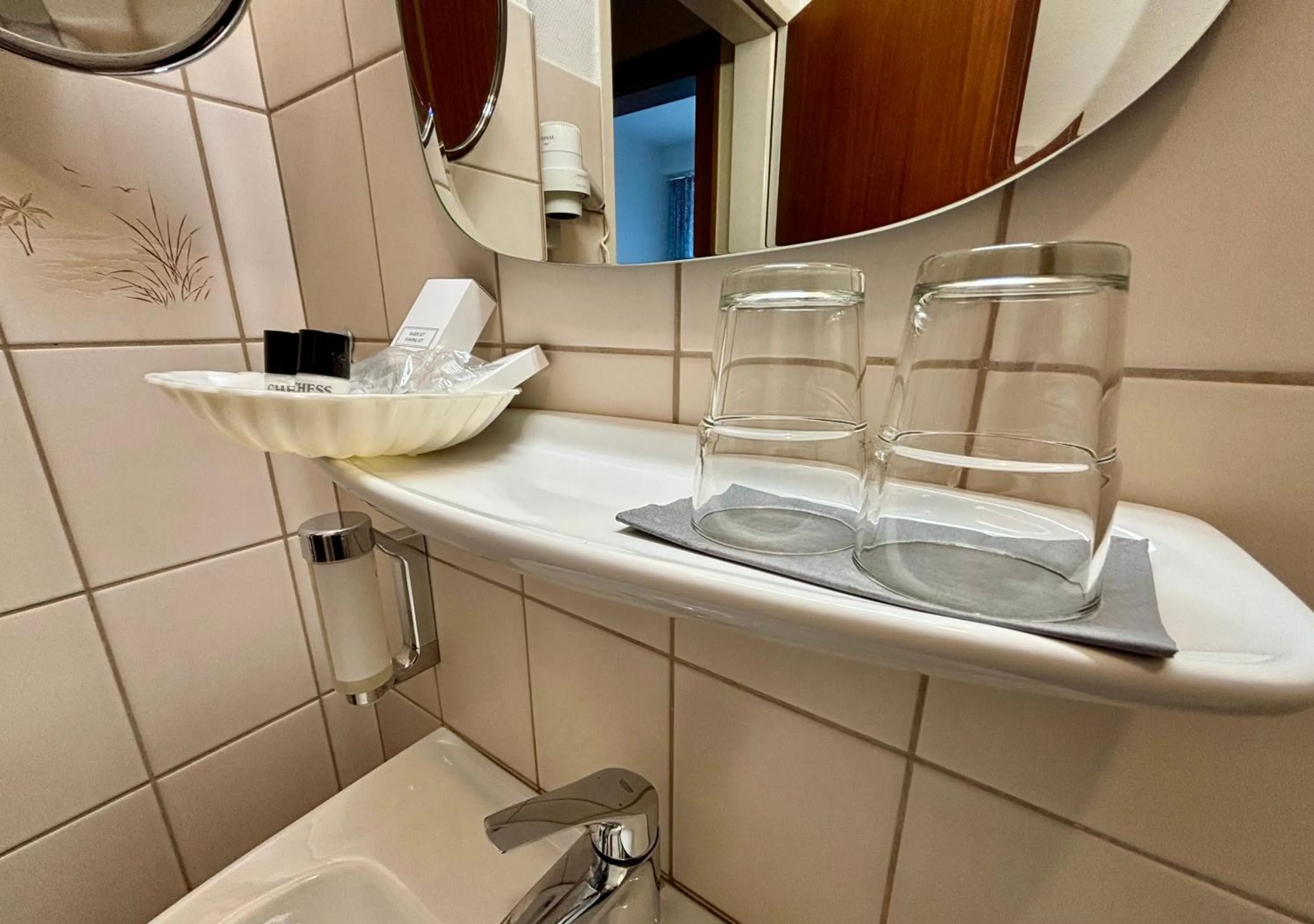 Bathroom in Hotel am Rathaus