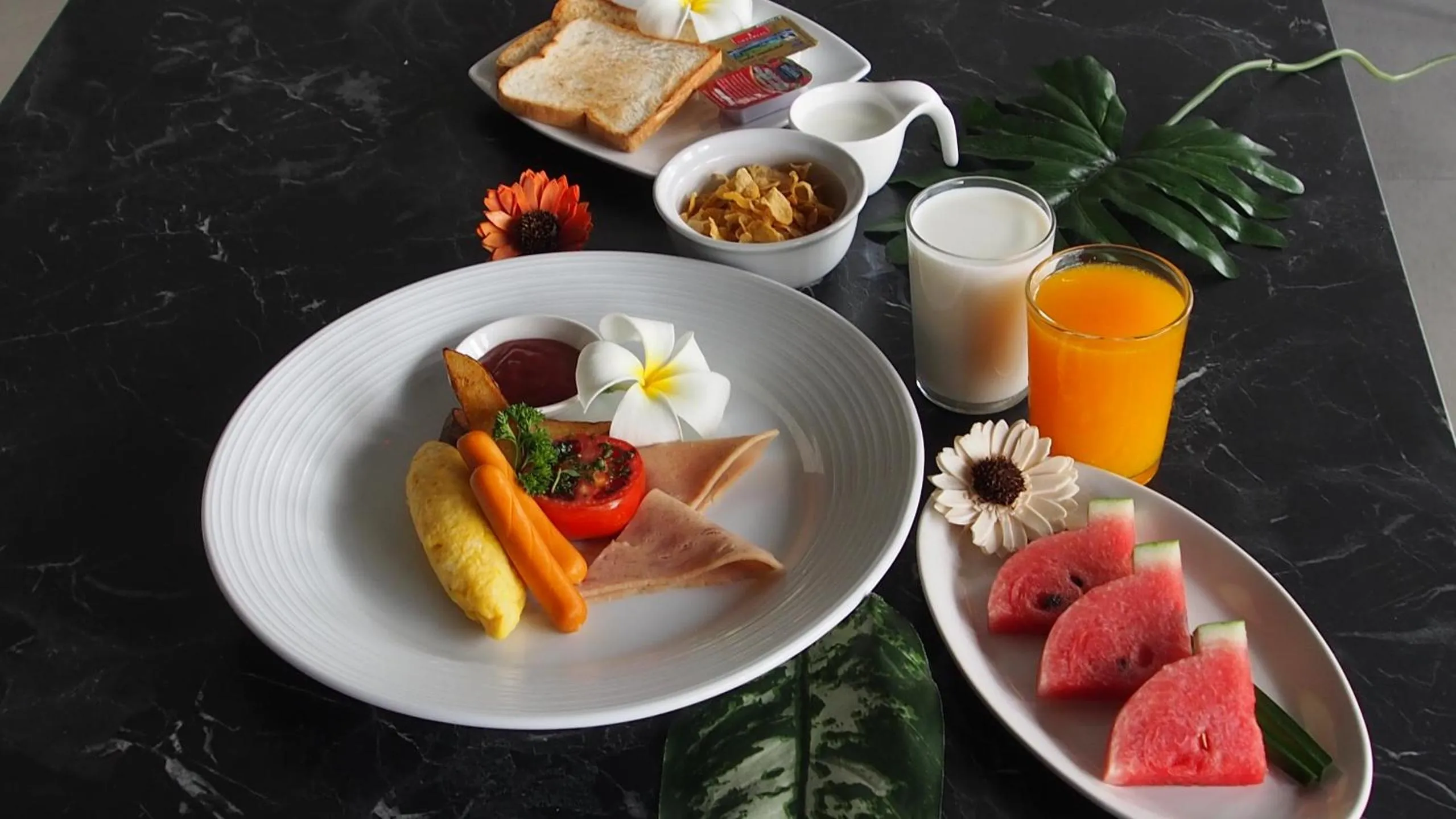 American breakfast in KOS Hotel Suvarnabhumi Airport -SHA Extra Plus