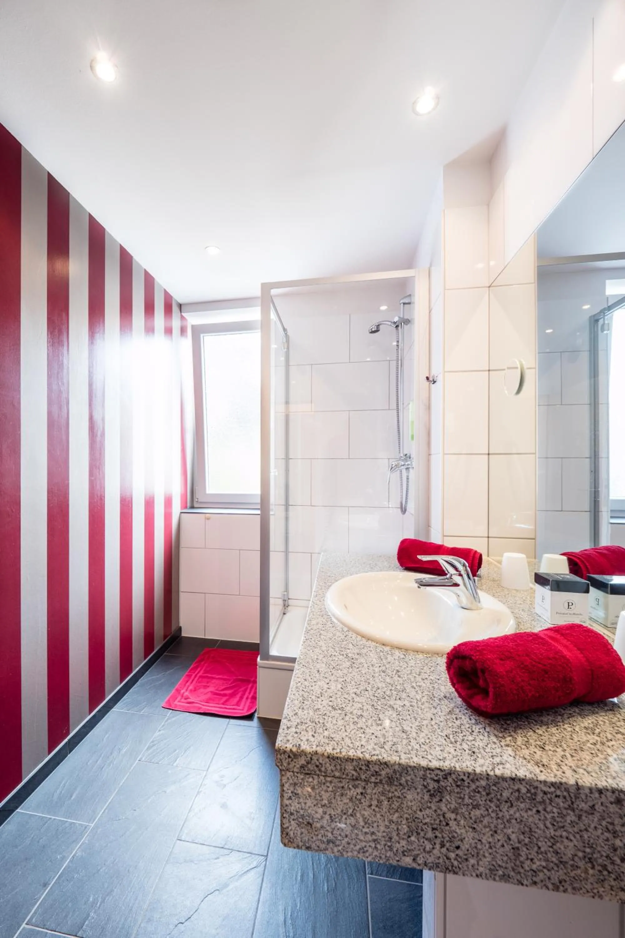 Shower in Hotel Deutsches Haus