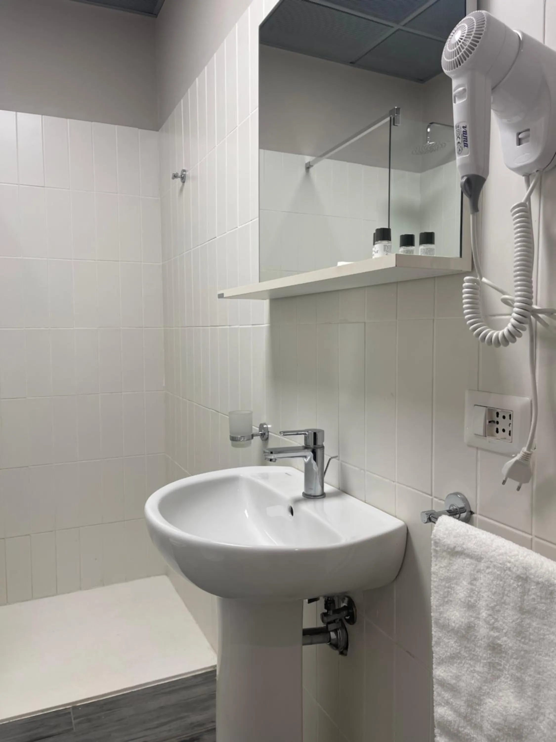 Shower in Le Coltie - affittacamere e appartamenti