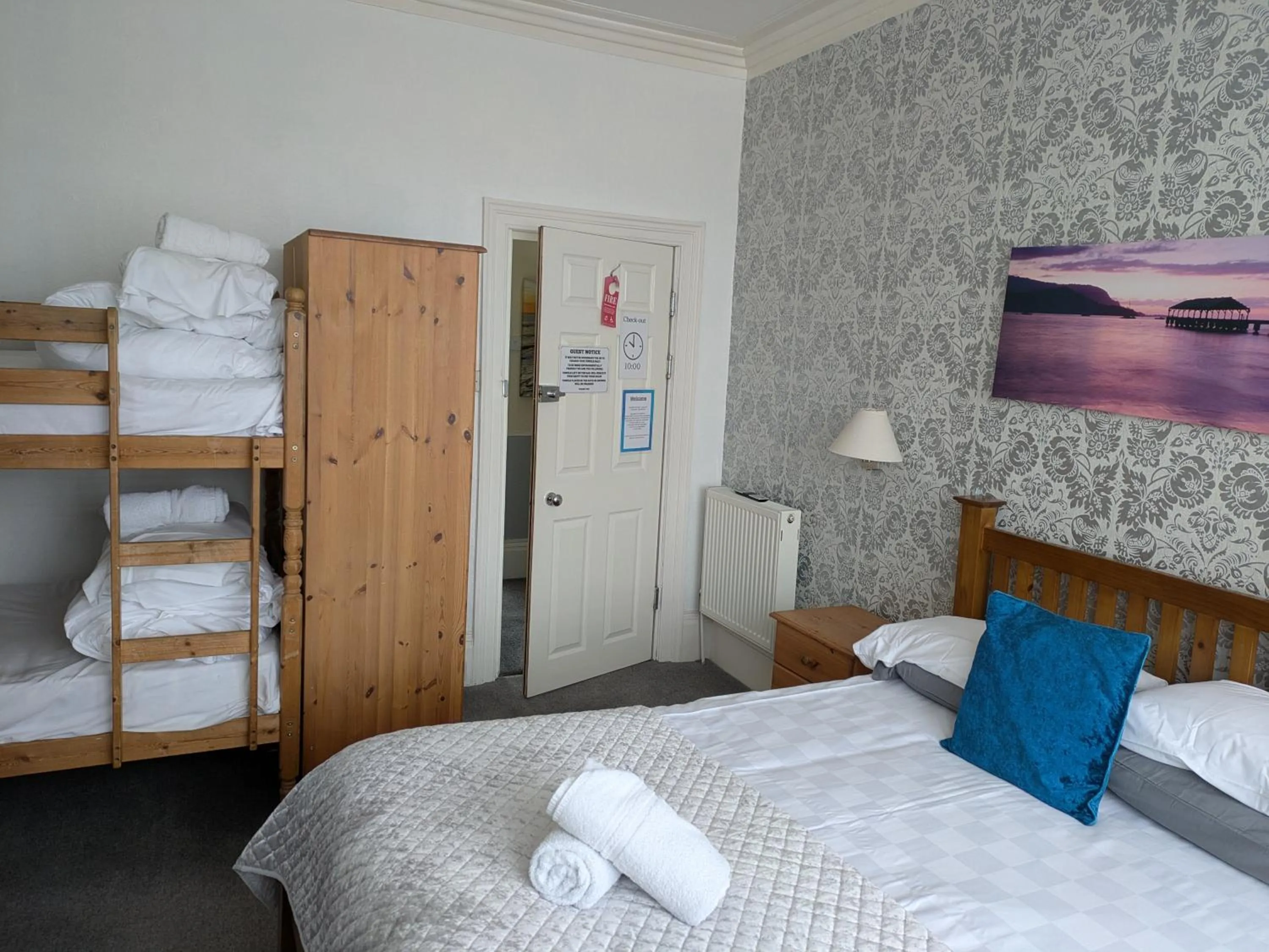 Bed in The Kenton Hotel