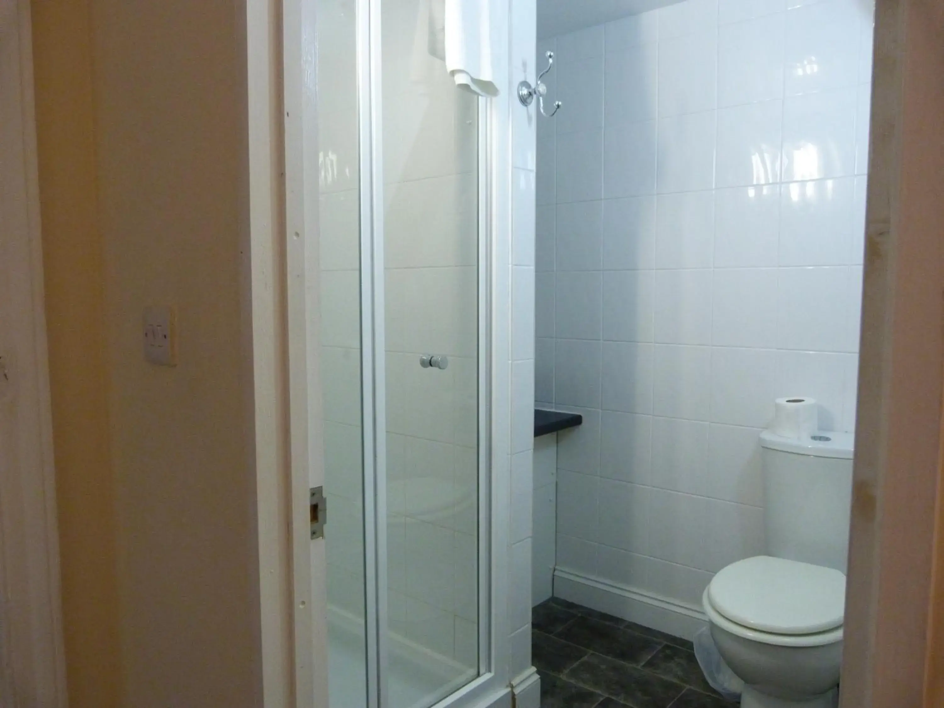 Family Room (2 Adults + 1 Child) in The Kenton Hotel Family Room (2 Adults + 1 Child) in The Kenton Hotel