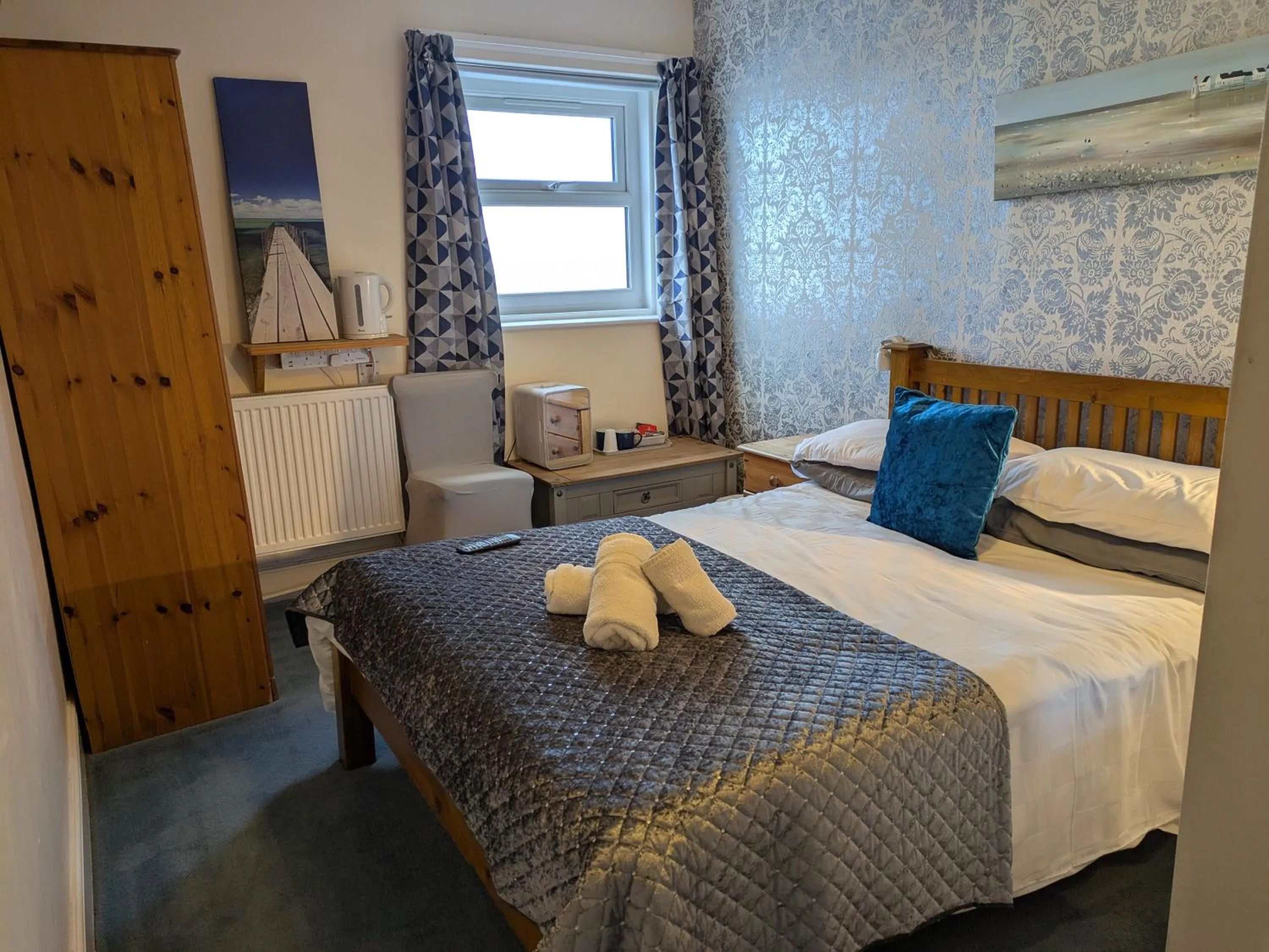 Bedroom, Bed in The Kenton Hotel