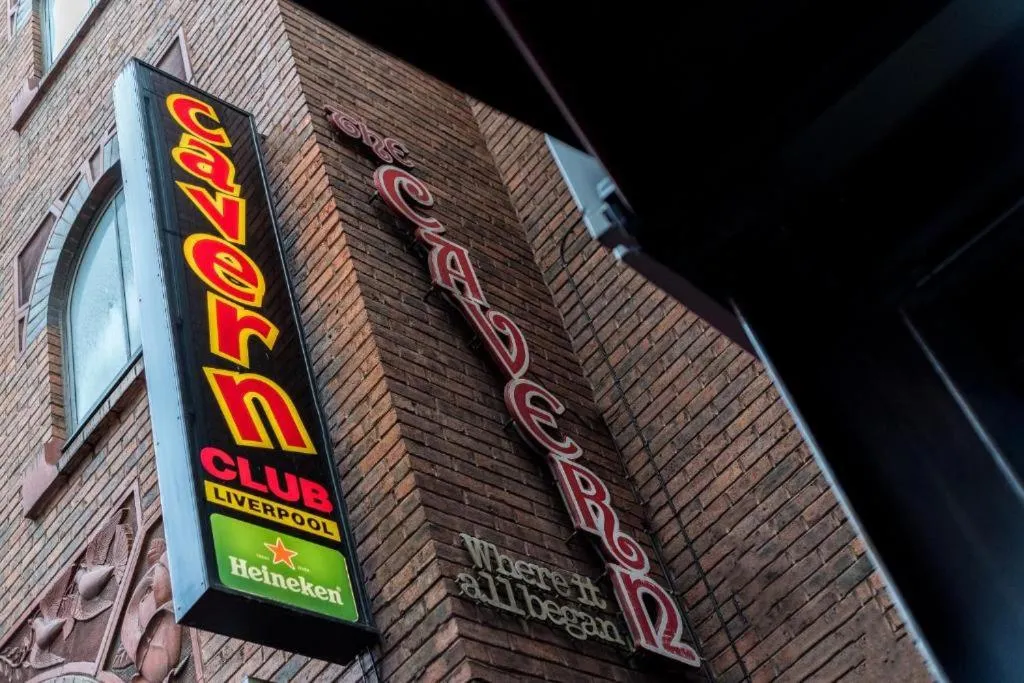 Property building in SGT Peppers Mathew Street Apartments By Happy Days