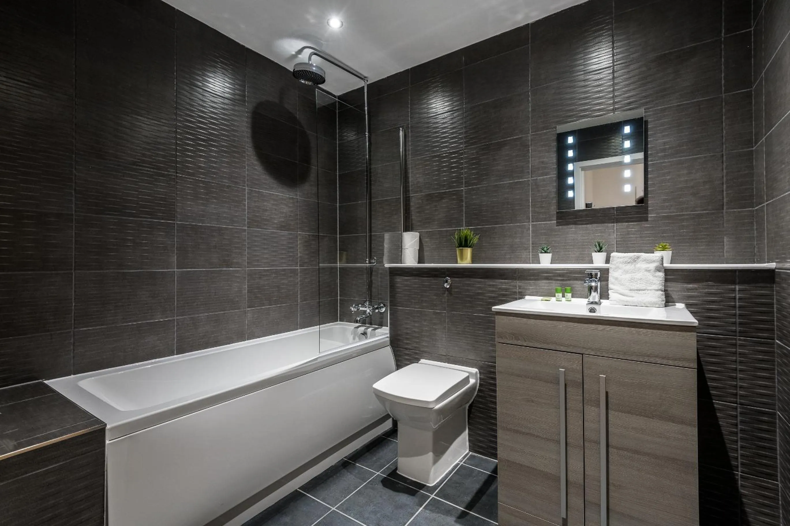 Bathroom in SGT Peppers Mathew Street Apartments By Happy Days