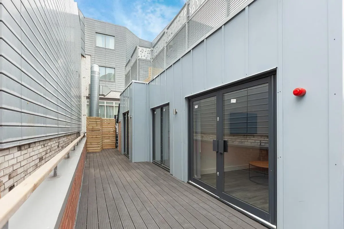 Balcony/Terrace in SGT Peppers Mathew Street Apartments By Happy Days