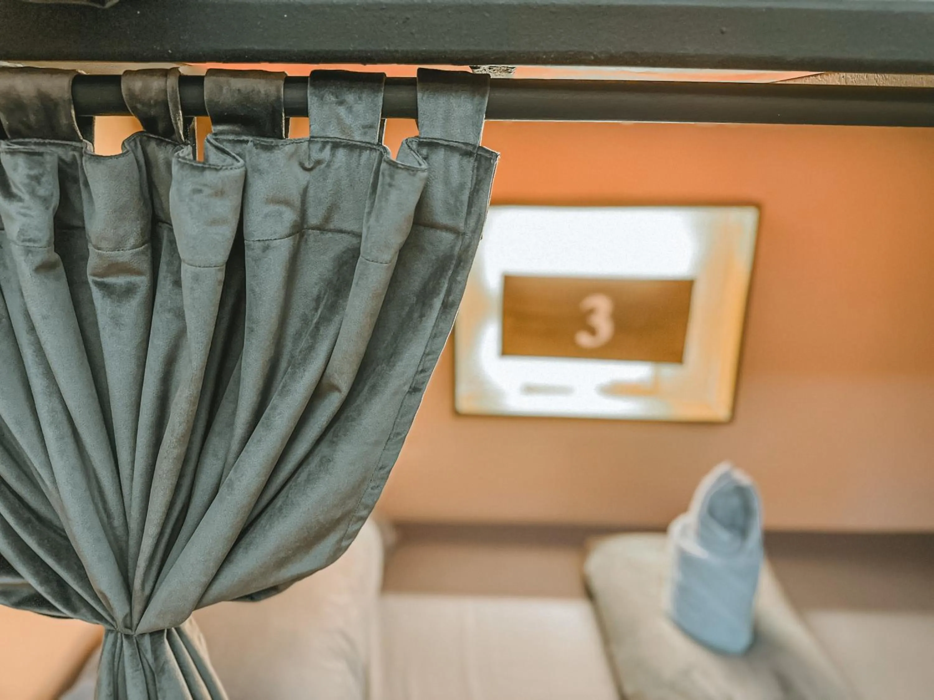 Bed in Outpost Hostel - Coron