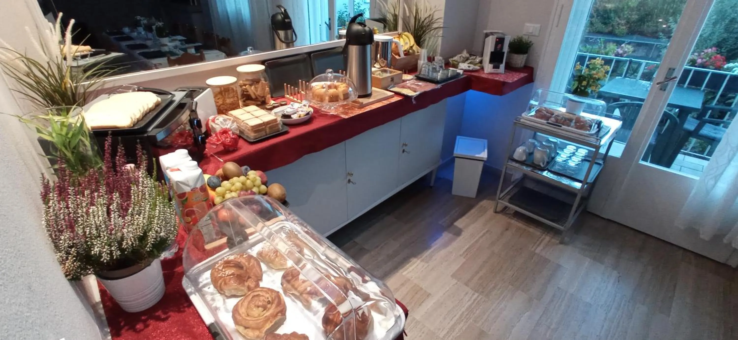 Buffet breakfast in Ad Astra Rooms