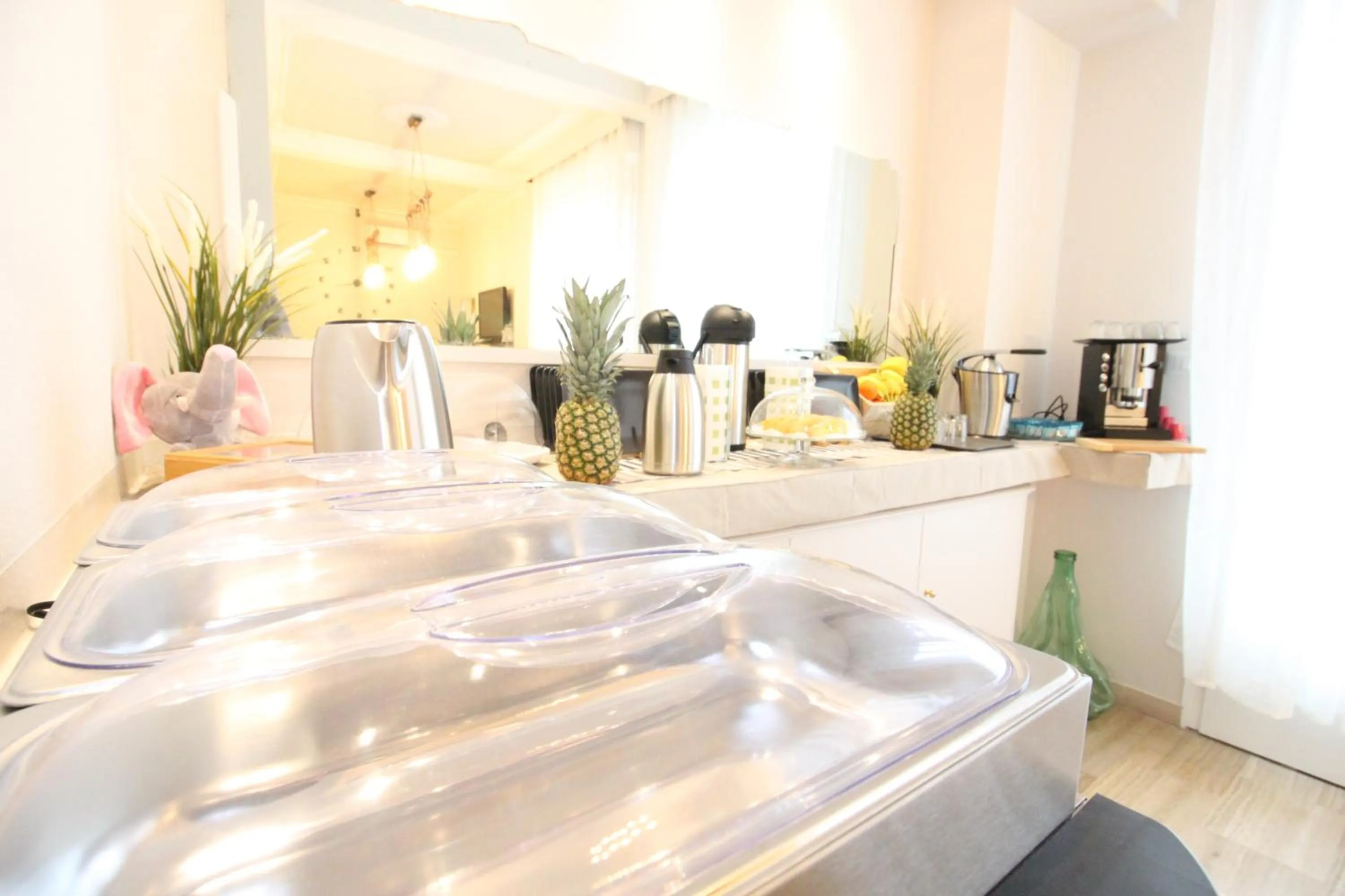 Breakfast, Bed in Ad Astra Rooms