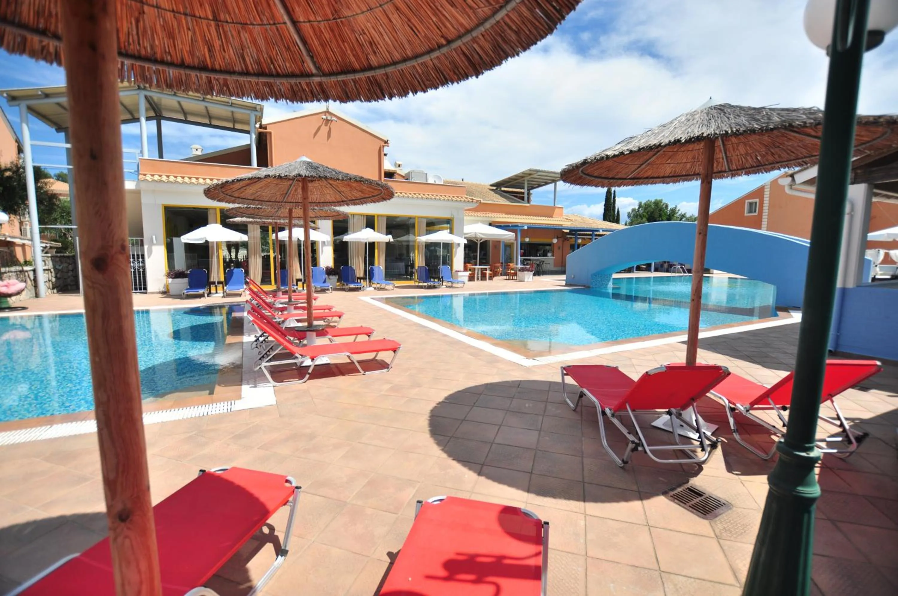 Swimming pool in Michelangelo Resort