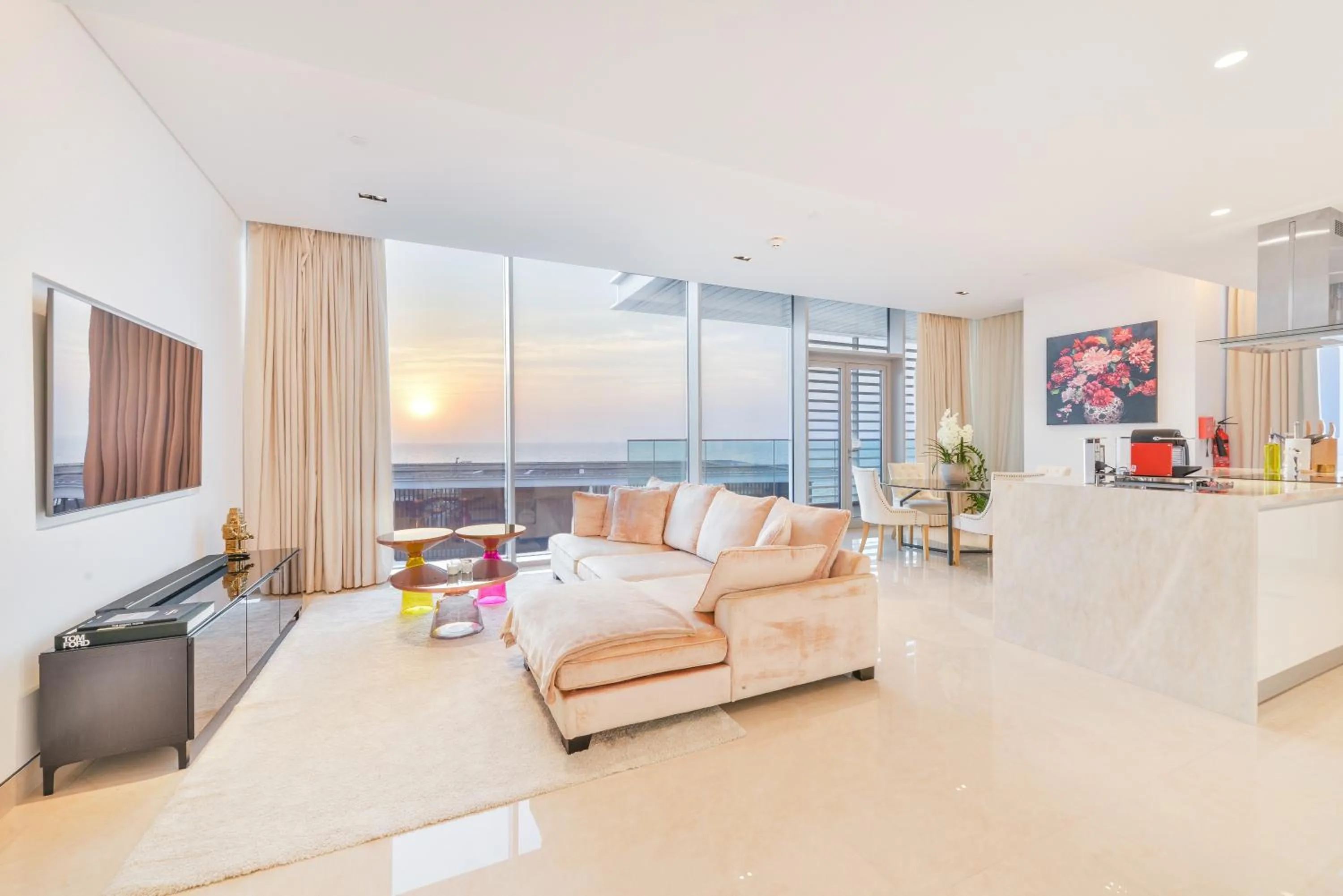 TV and multimedia in Posh 2 BR Oceanfront Apt in the Heart of Bluewaters Island