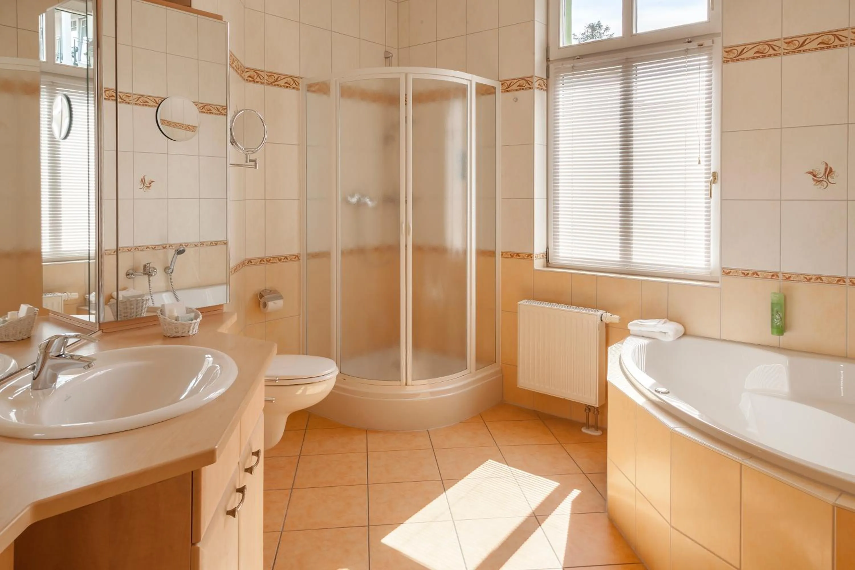 Shower in Ostseehotel Villen im Park - ein Rovell Hotel