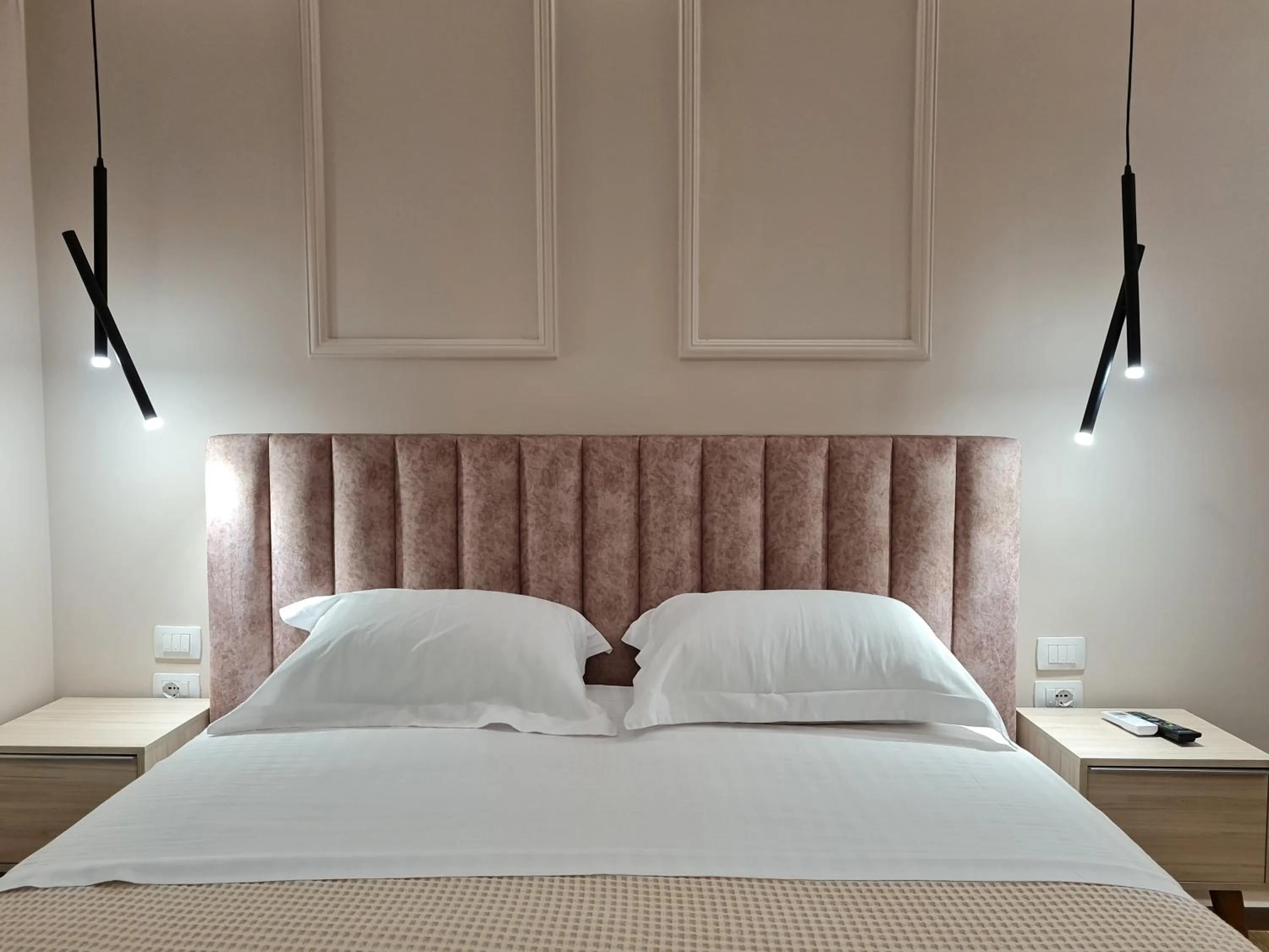 Bed in Himara 28 Hotel