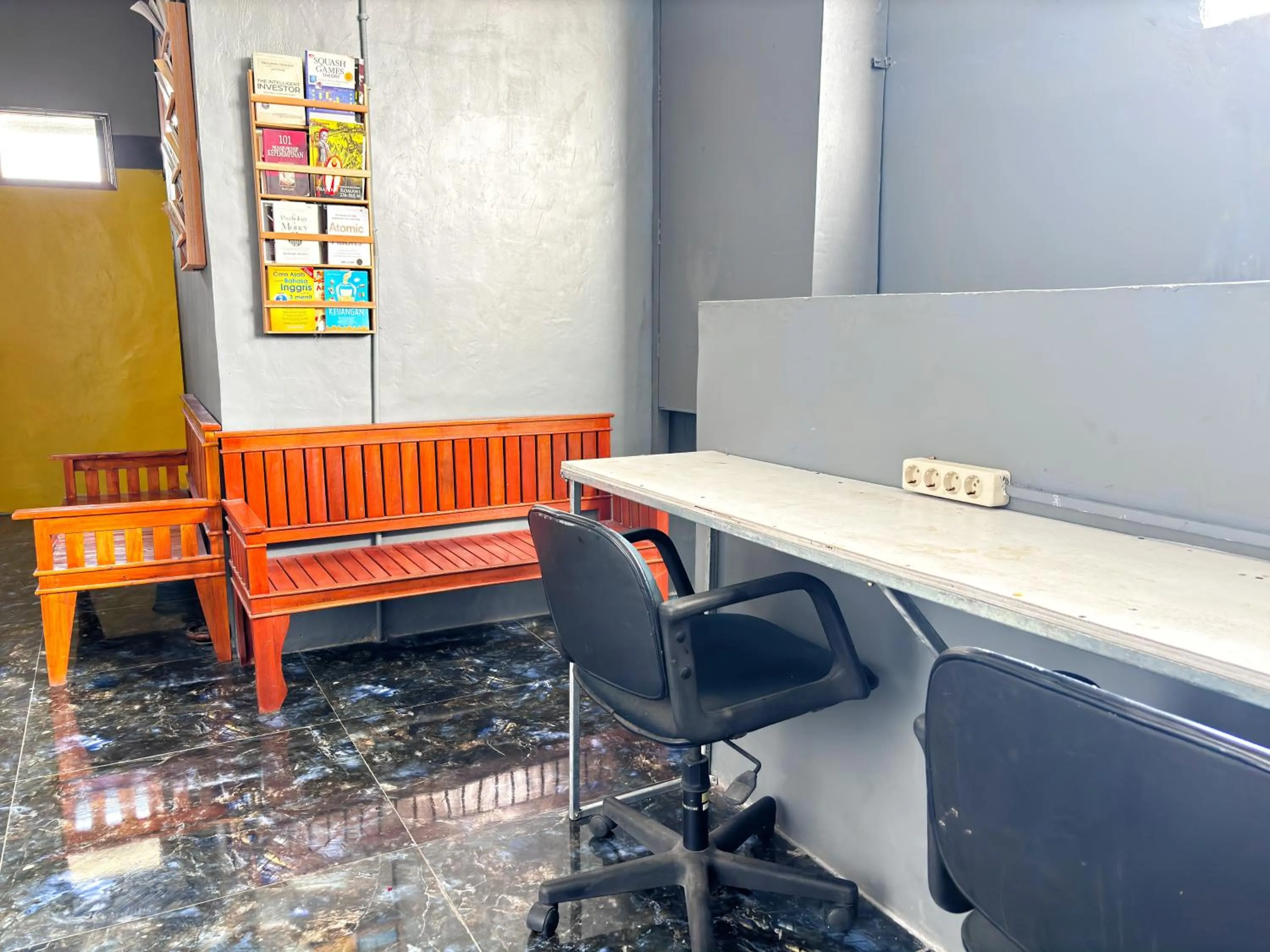 Property building in Kost Harian Semarang Murah