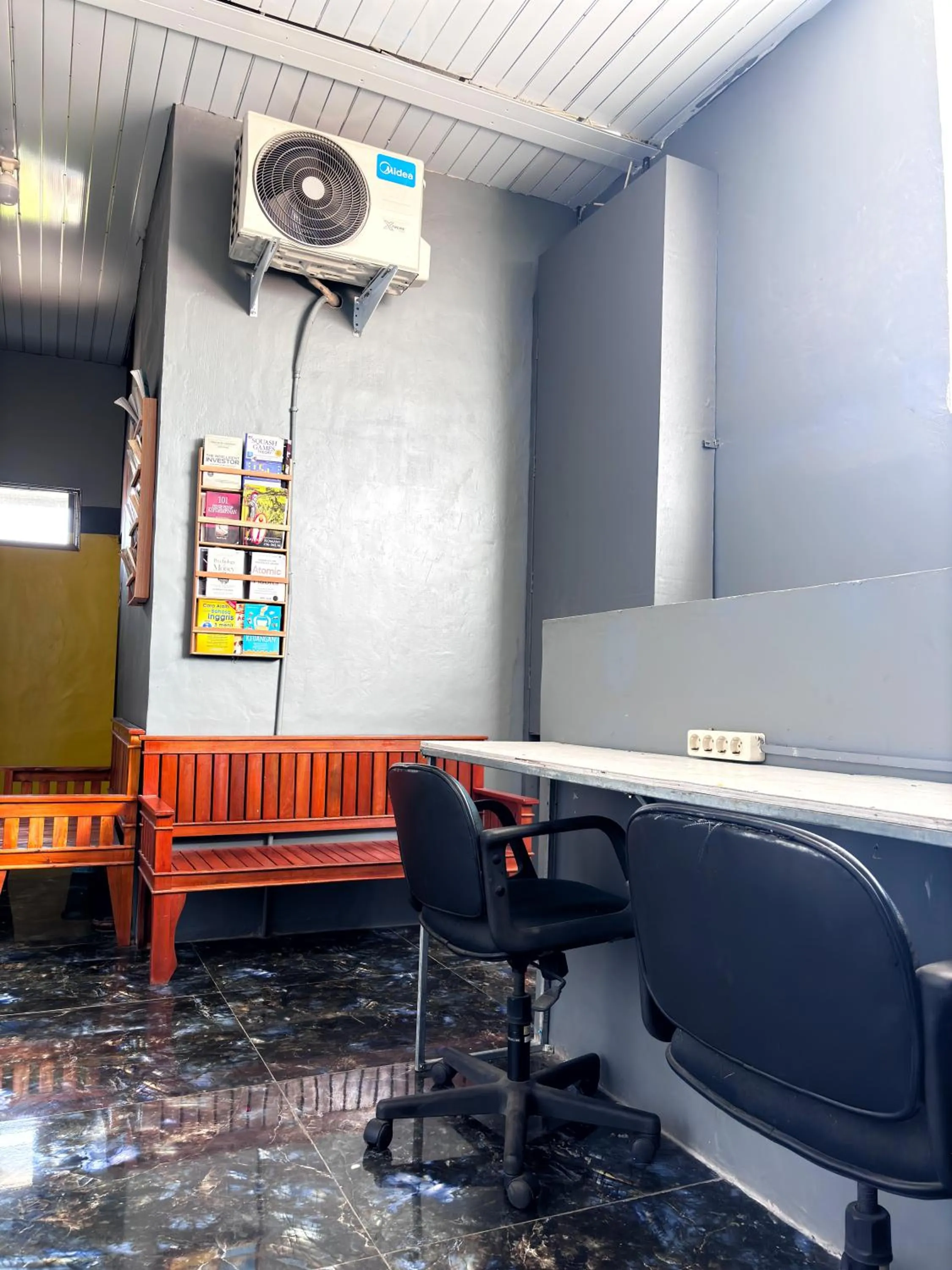 Property building in Kost Harian Semarang Murah