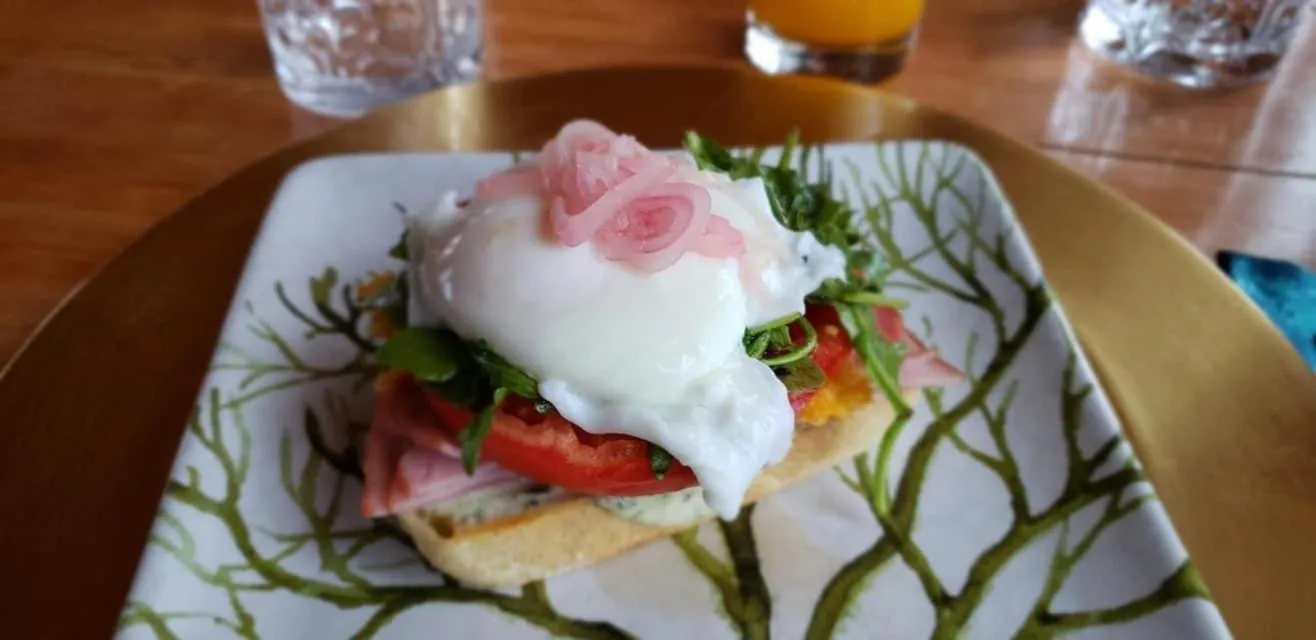 Breakfast in The Newport Belle