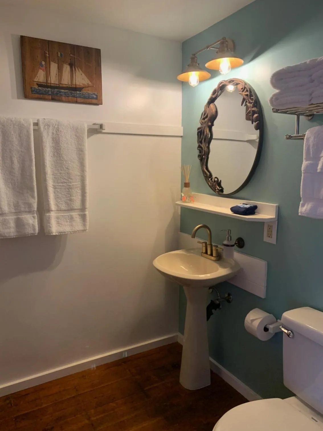 Bathroom in The Newport Belle