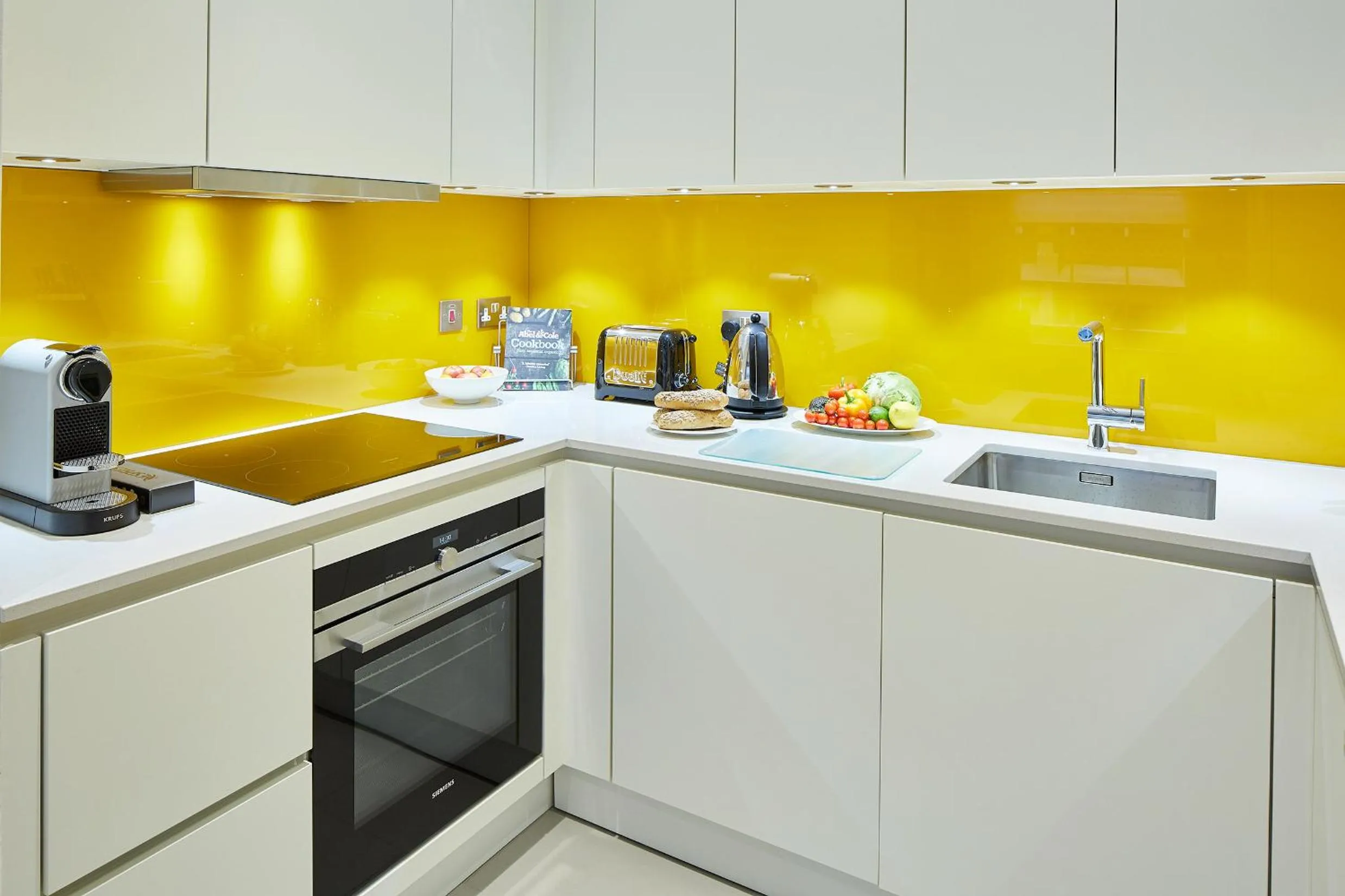 Kitchen or kitchenette in Cheval Calico House