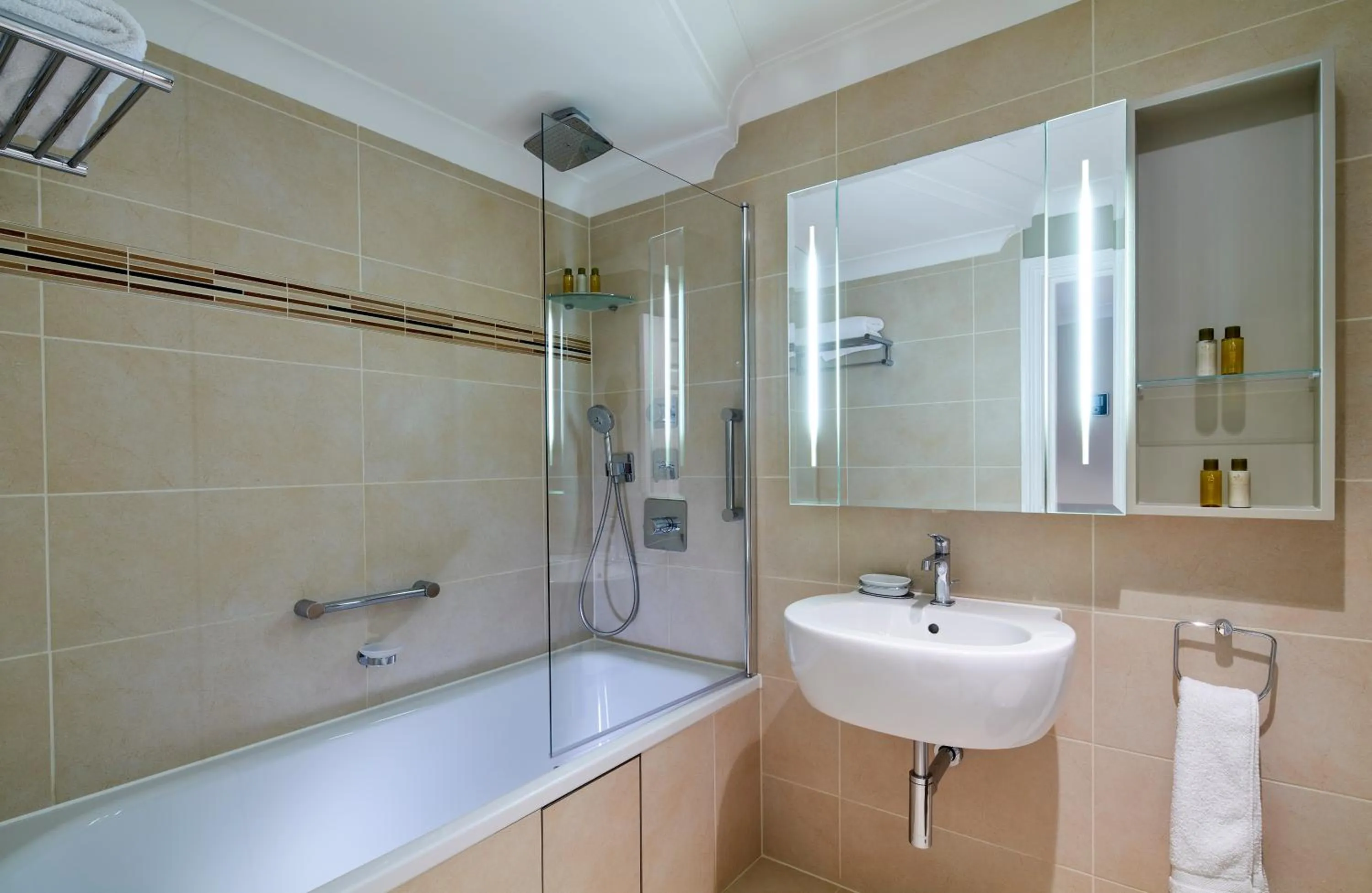 Shower in Cheval Calico House